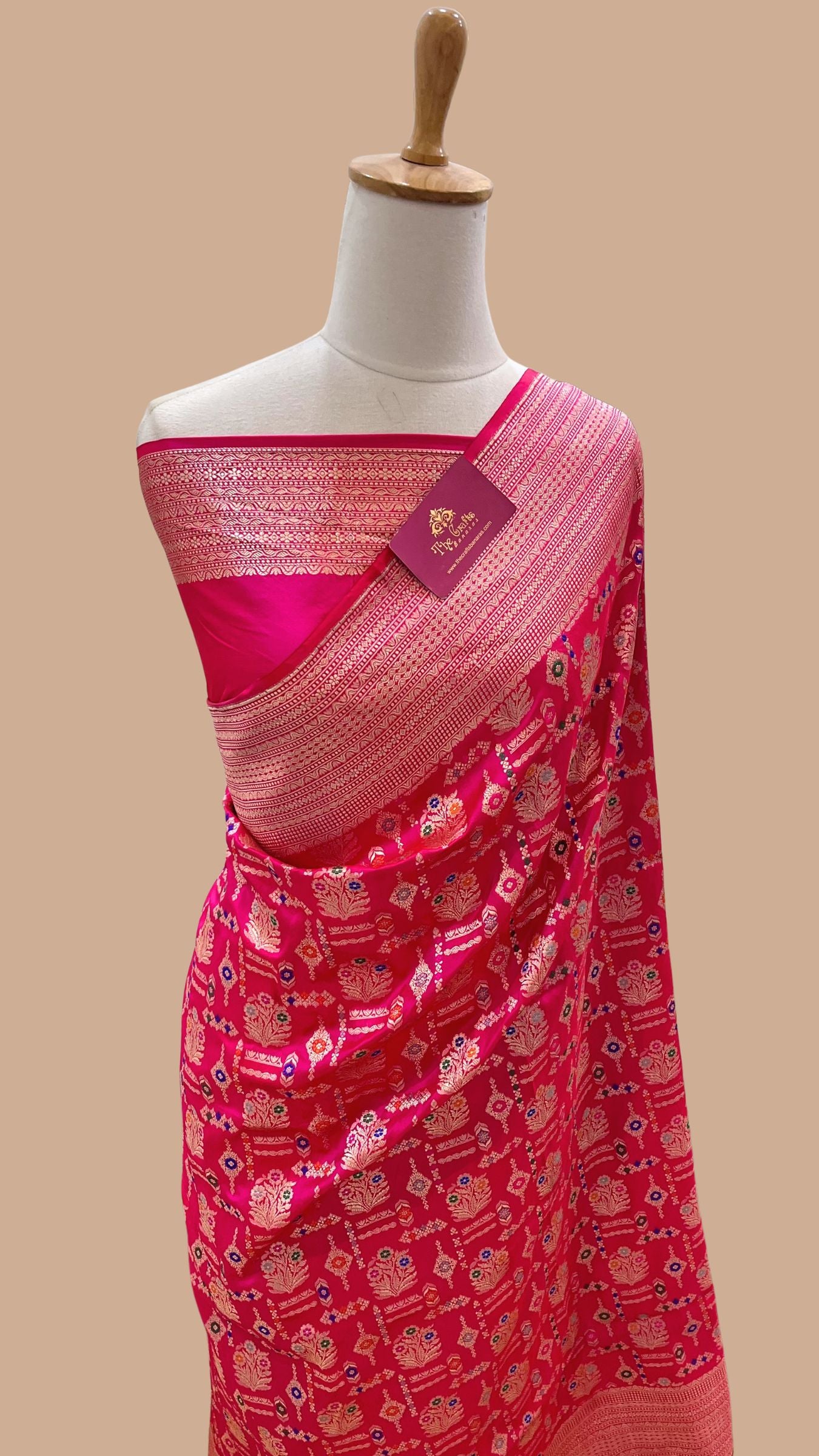 Pure Katan Silk Handloom Banarasi Saree - Jaal work with Meenakari