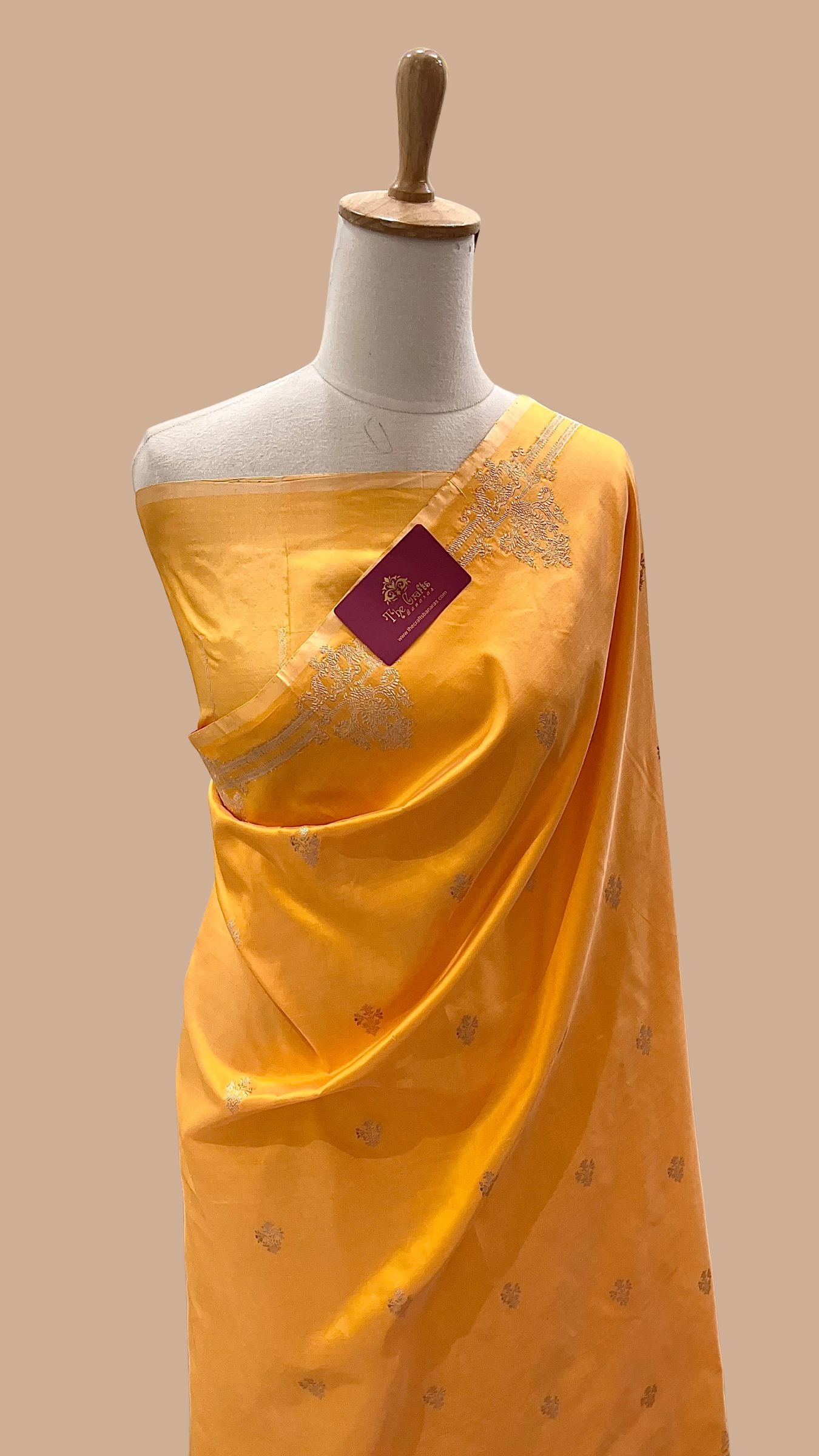 Pure Katan Silk Handloom Banarasi Saree - Kadhua Motifs