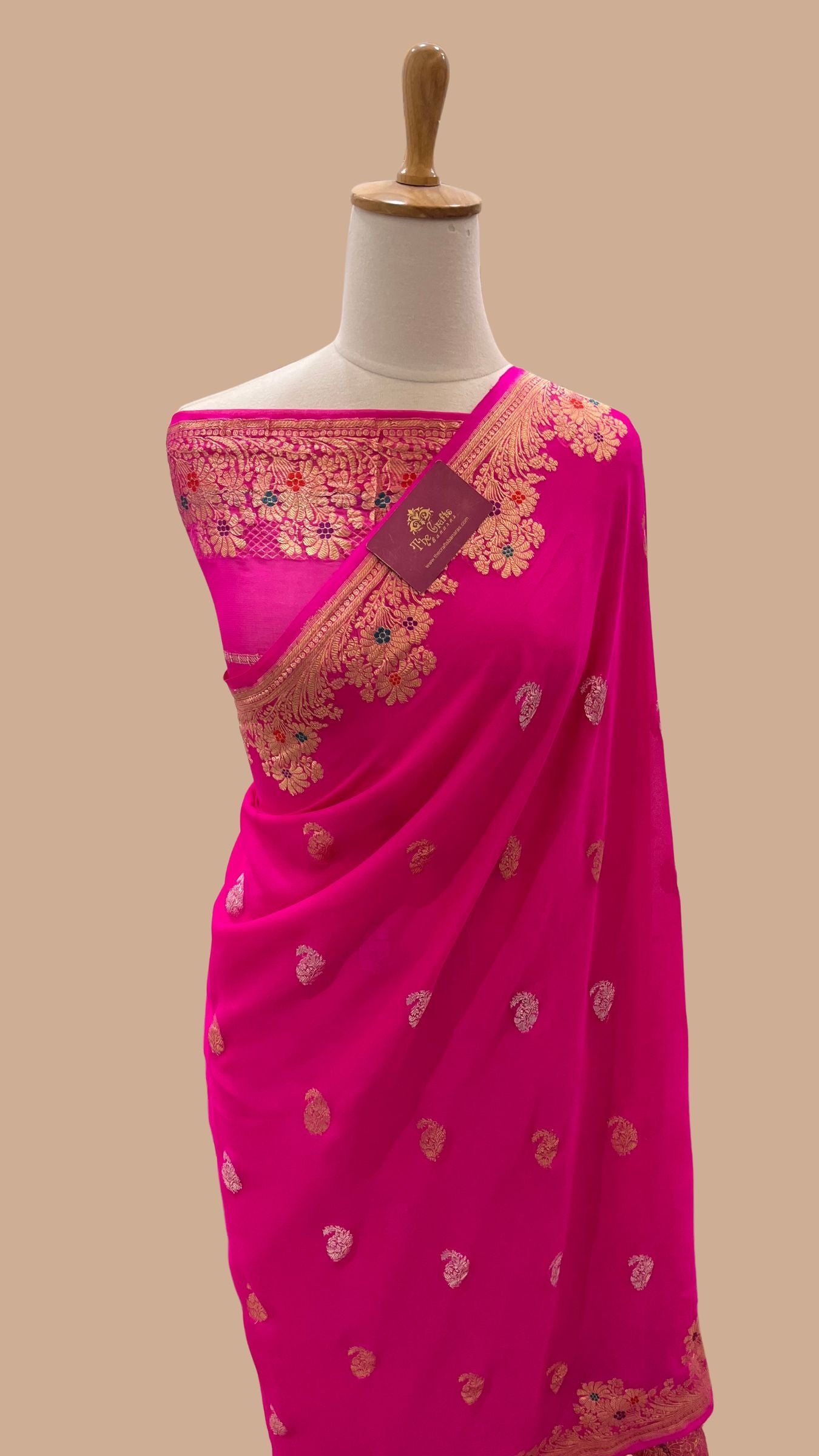Tissue Georgette Handloom Banarasi Saree - with kadhua Meenakari Motifs