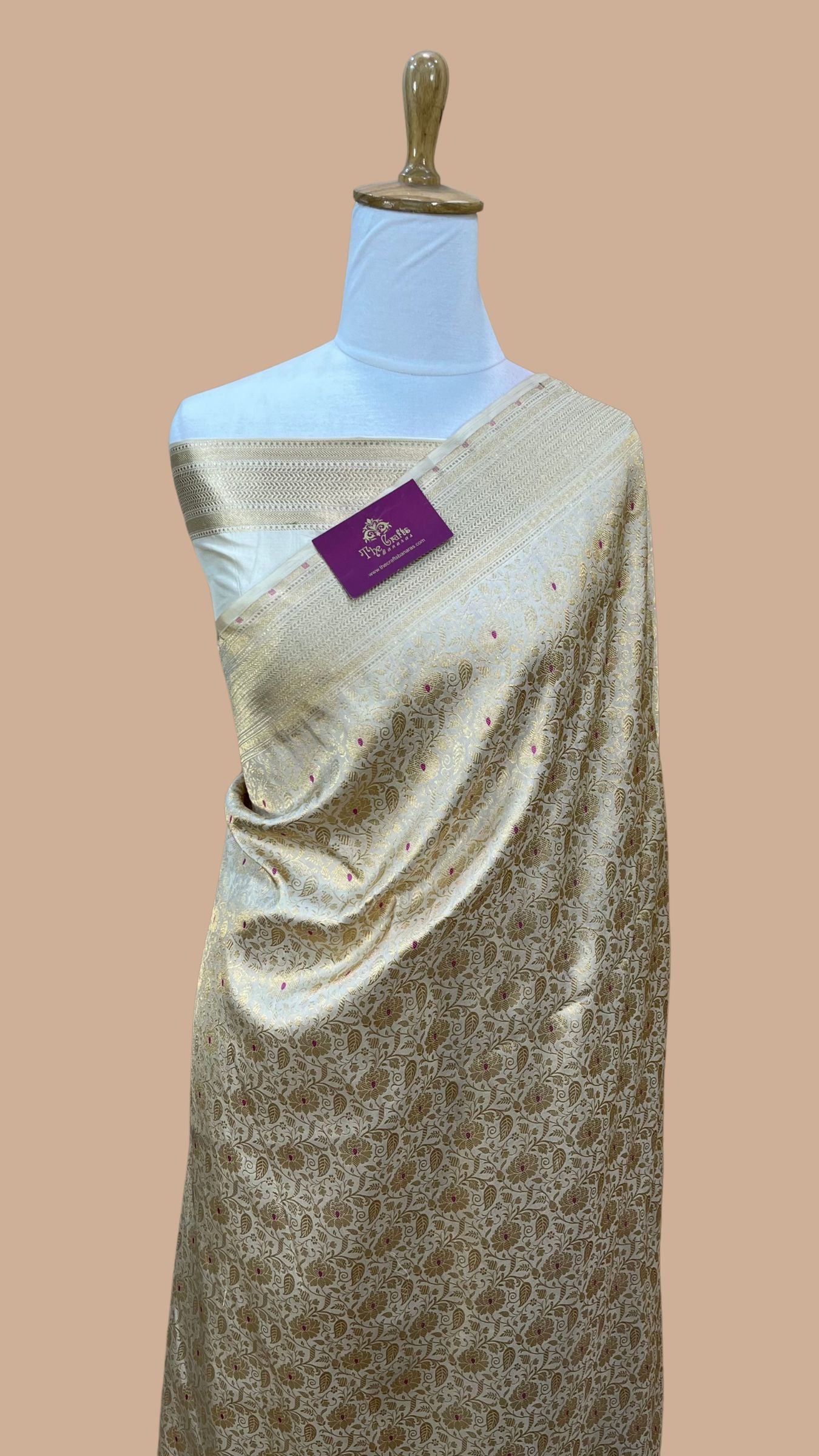 Pure Katan Silk Handloom Banarasi Saree - Tanchui Brocade Meena