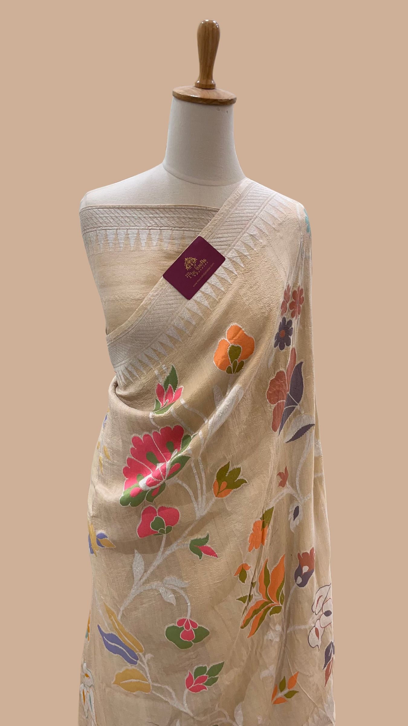 Tussar Georgette Handloom Banarasi Saree - Jaal with Meenakari