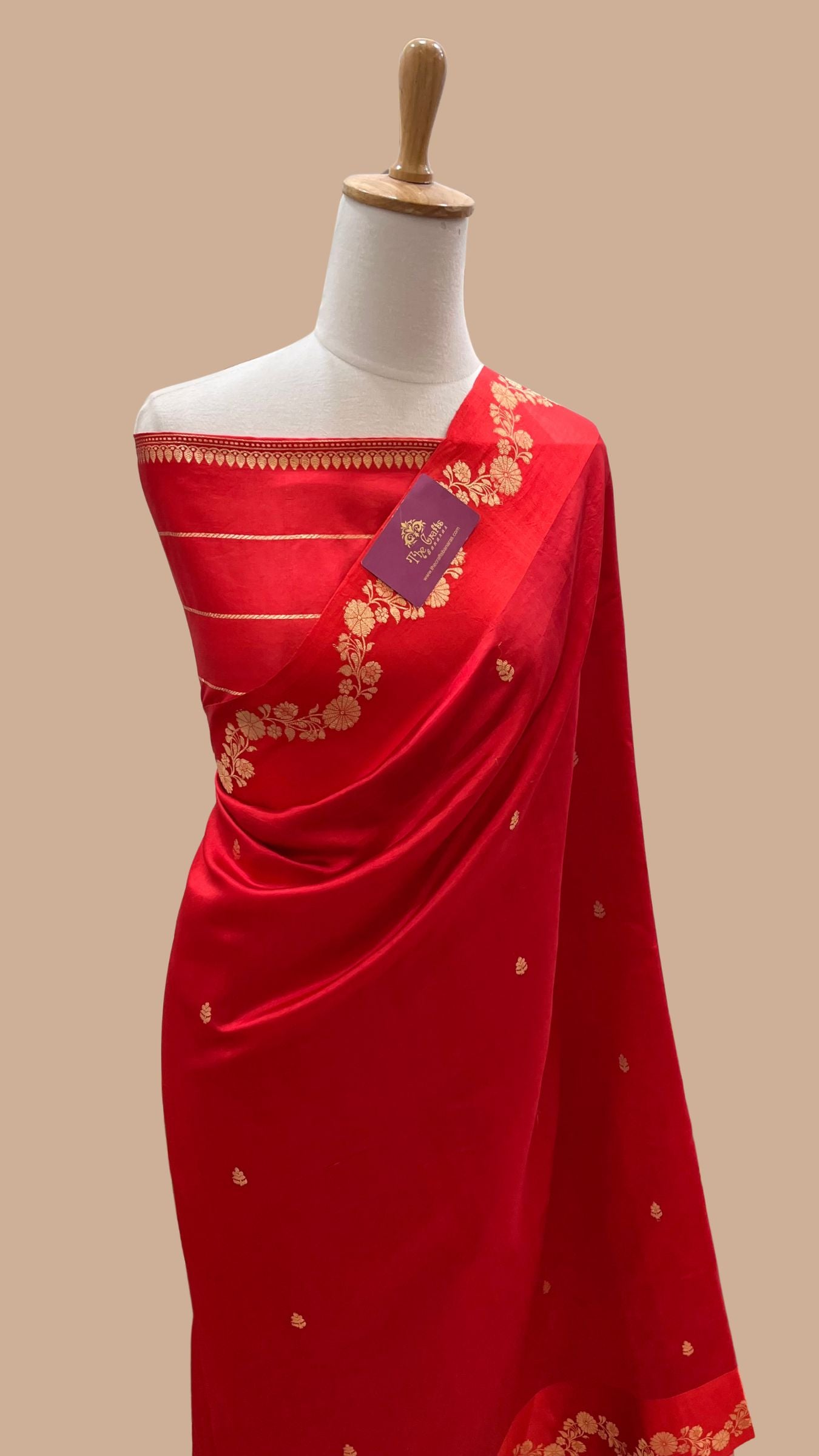 Pure Katan Silk Handloom Banarasi Saree - with kadhua motifs