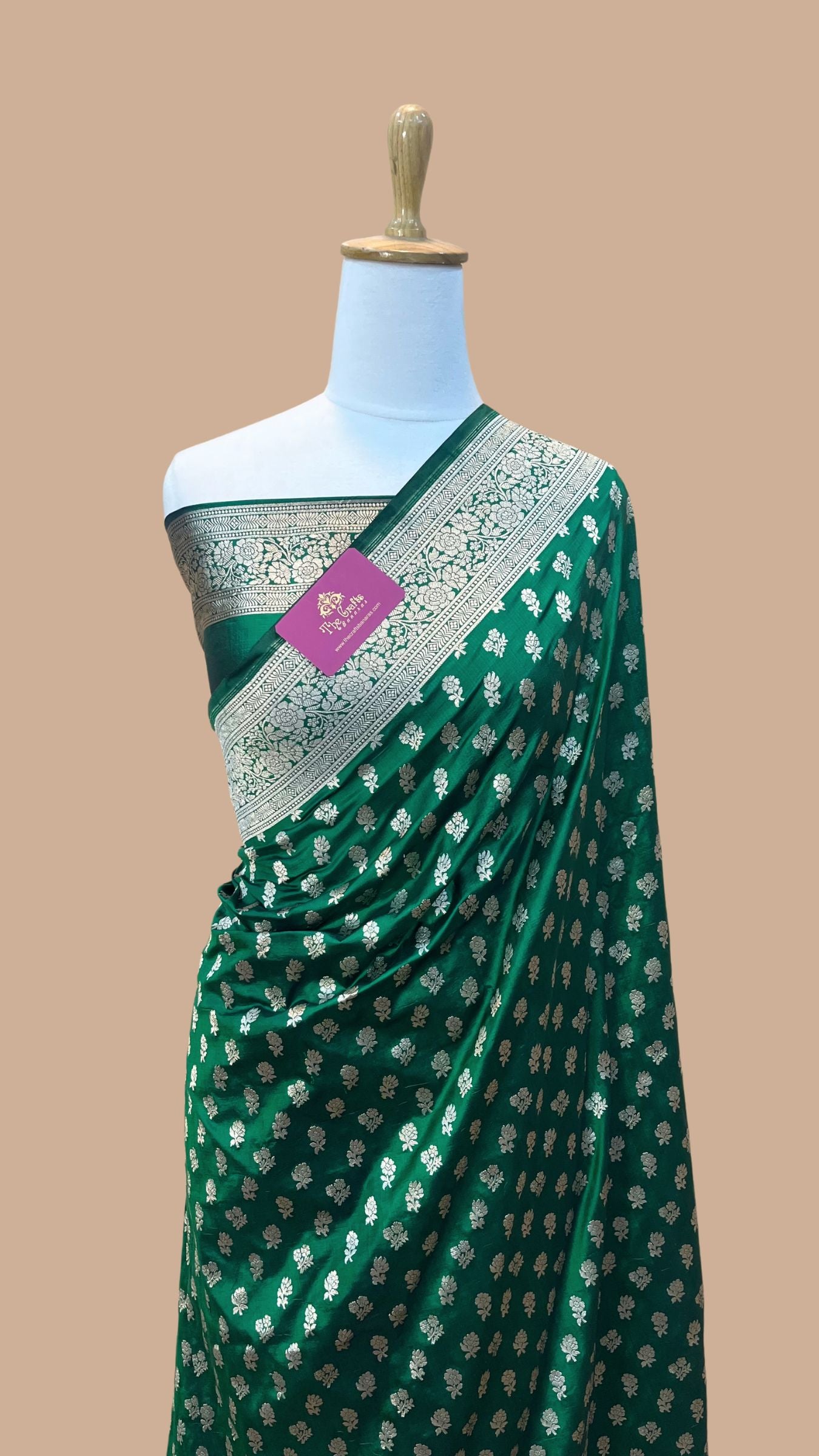 Pure Katan Silk Handloom Banarasi Saree - Jaal work