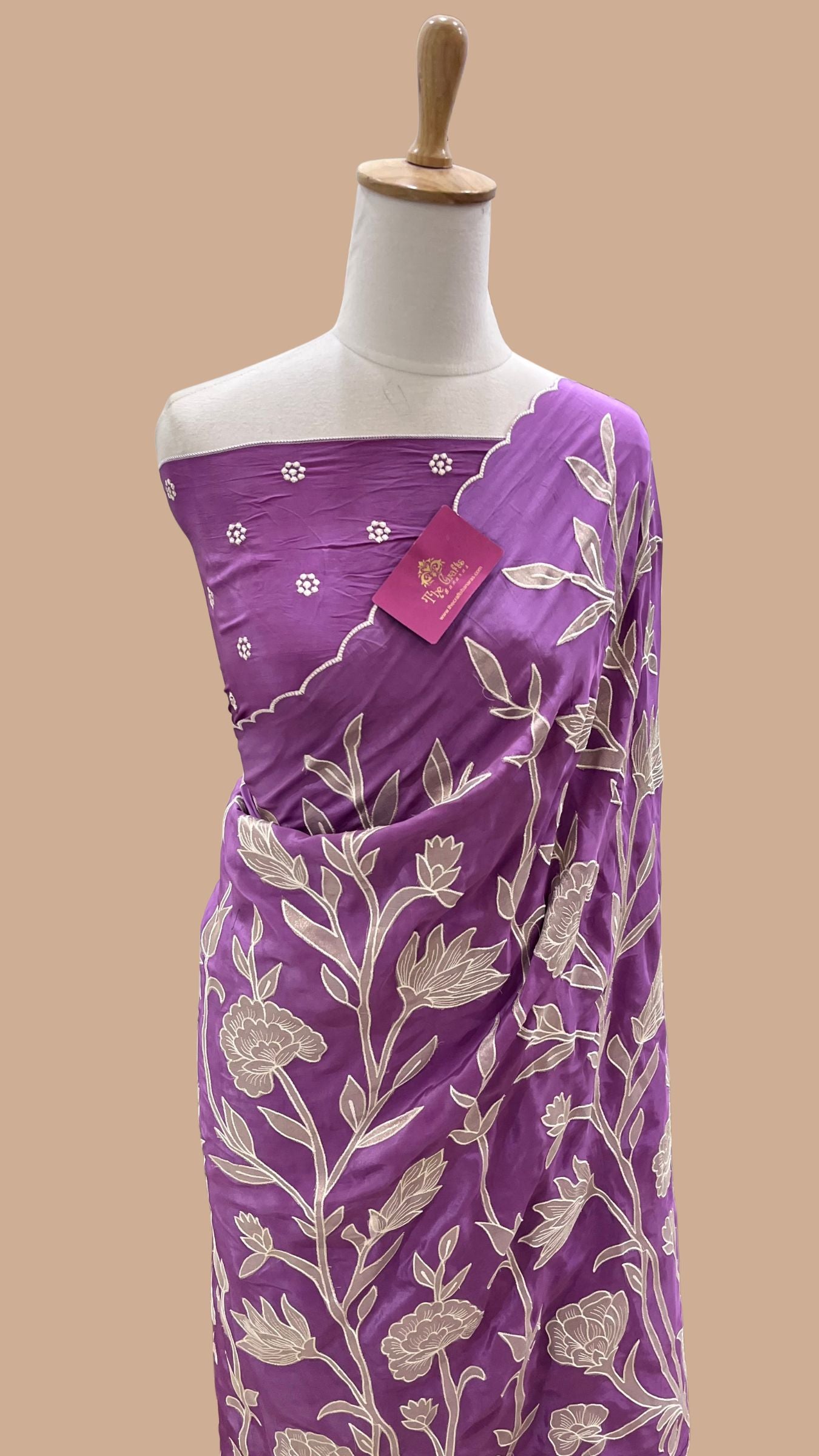 Pure Crepe Silk Banarasi Saree - Floral Appliqué Work