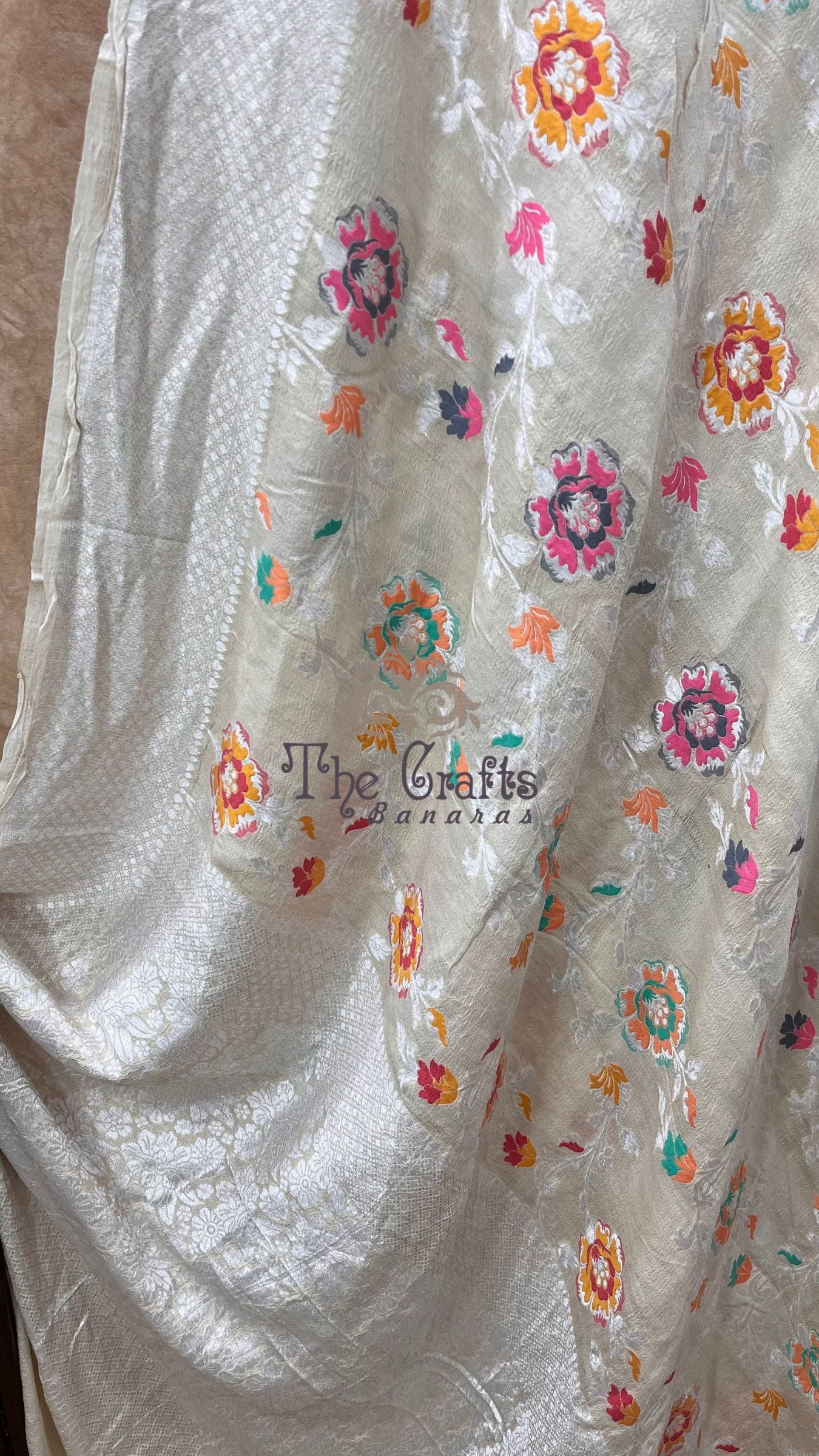 Tussar Georgette Handloom Banarasi Saree - Meenakari