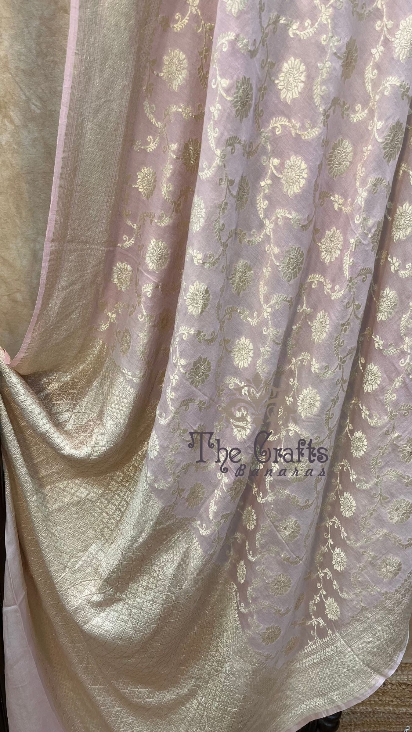 Pure Munga Silk Handloom Banarasi Saree - Jaal Work