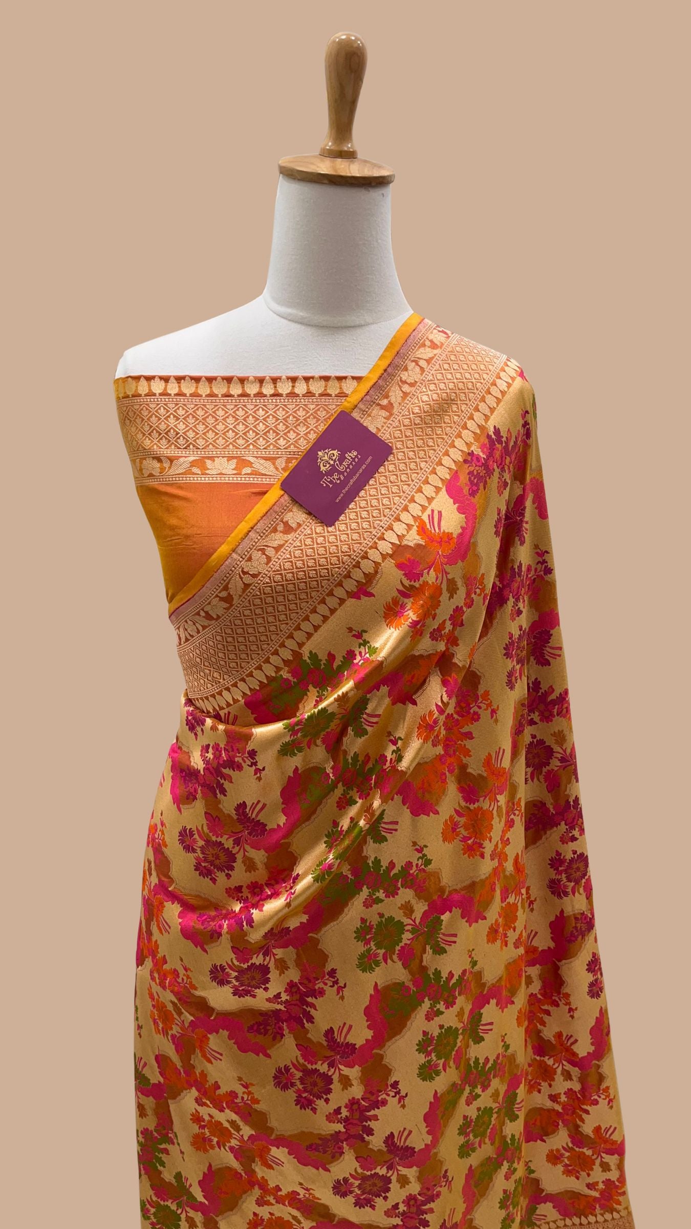 Rangkat Pure Katan Silk Handloom Banarasi Saree - Jaal Work With Meenakari