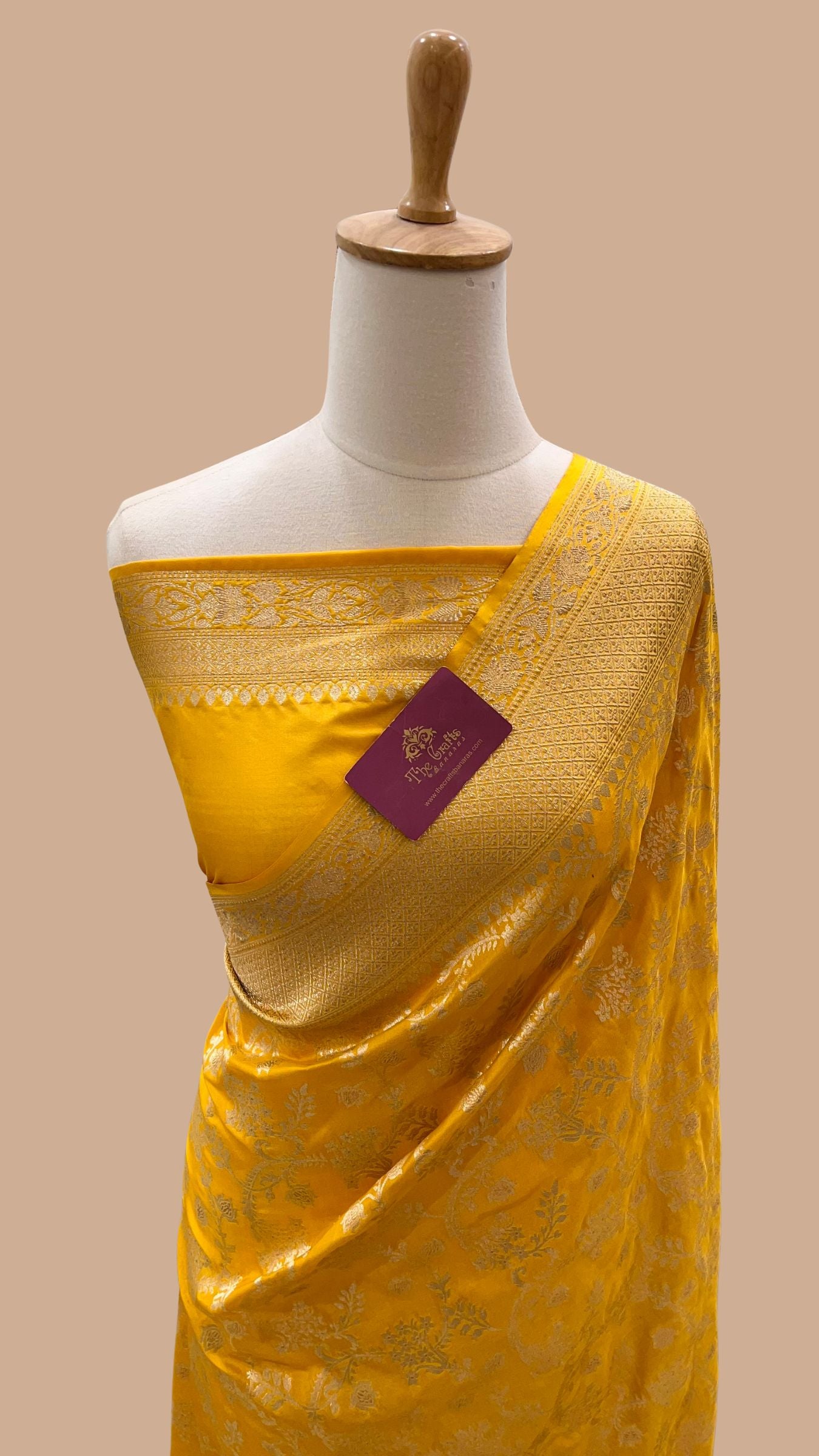 Pure Katan Silk Handloom Banarasi Saree - Jaal work