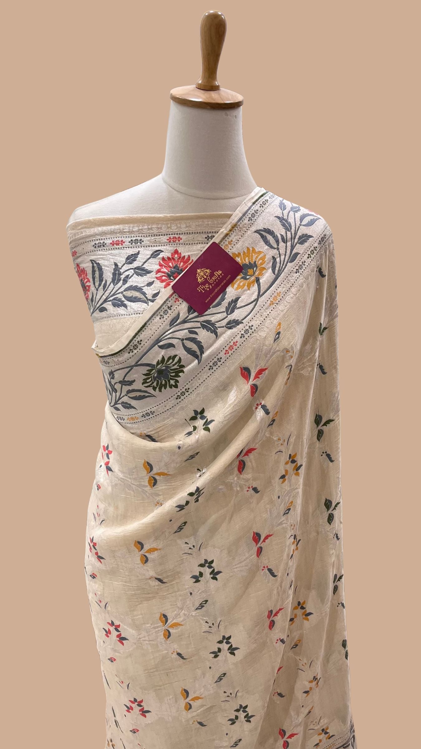 Tussar Georgette Handloom Banarasi Saree - Meenakari