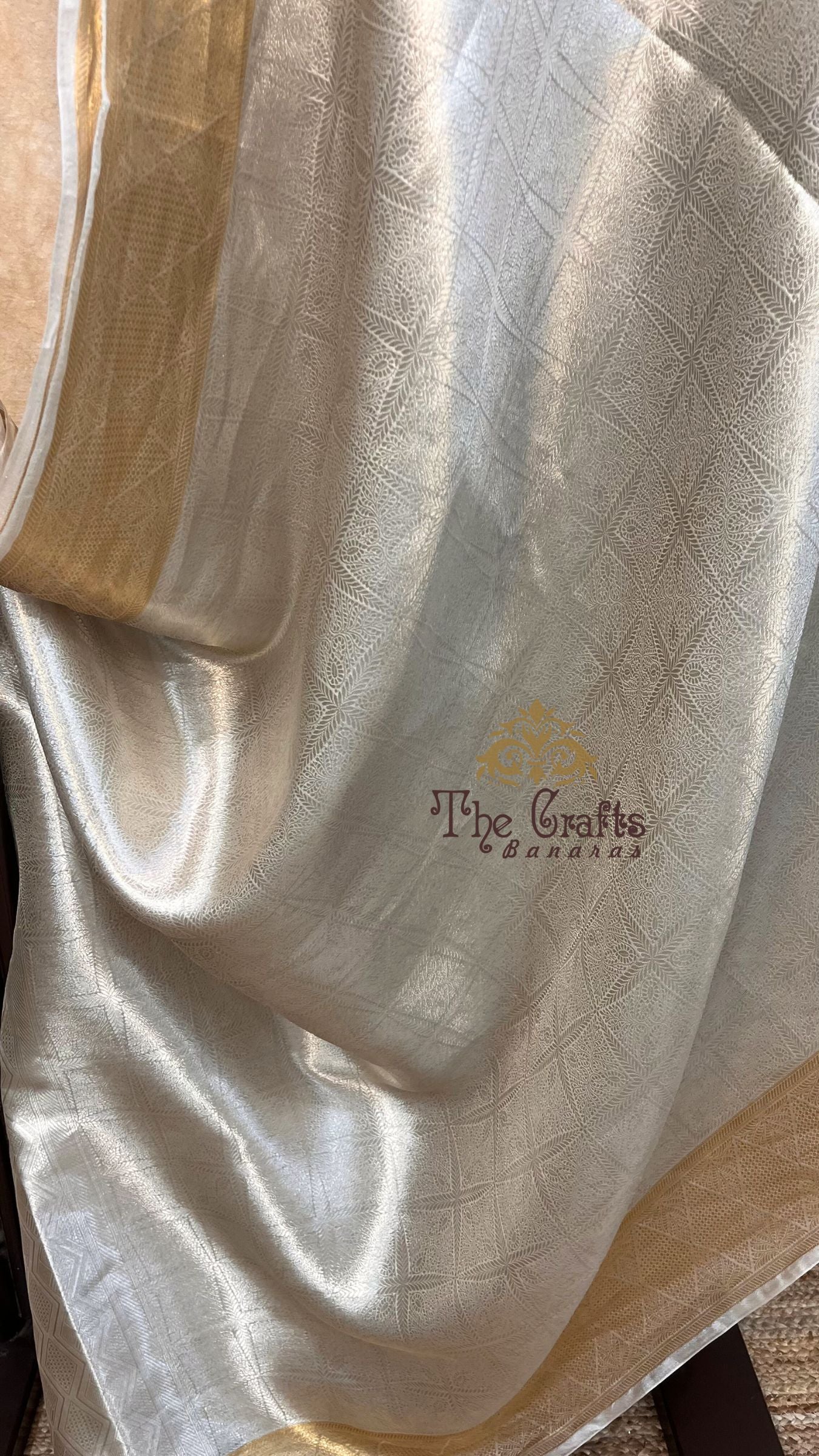 Pure Tissue Brocade Handloom Banarasi Saree