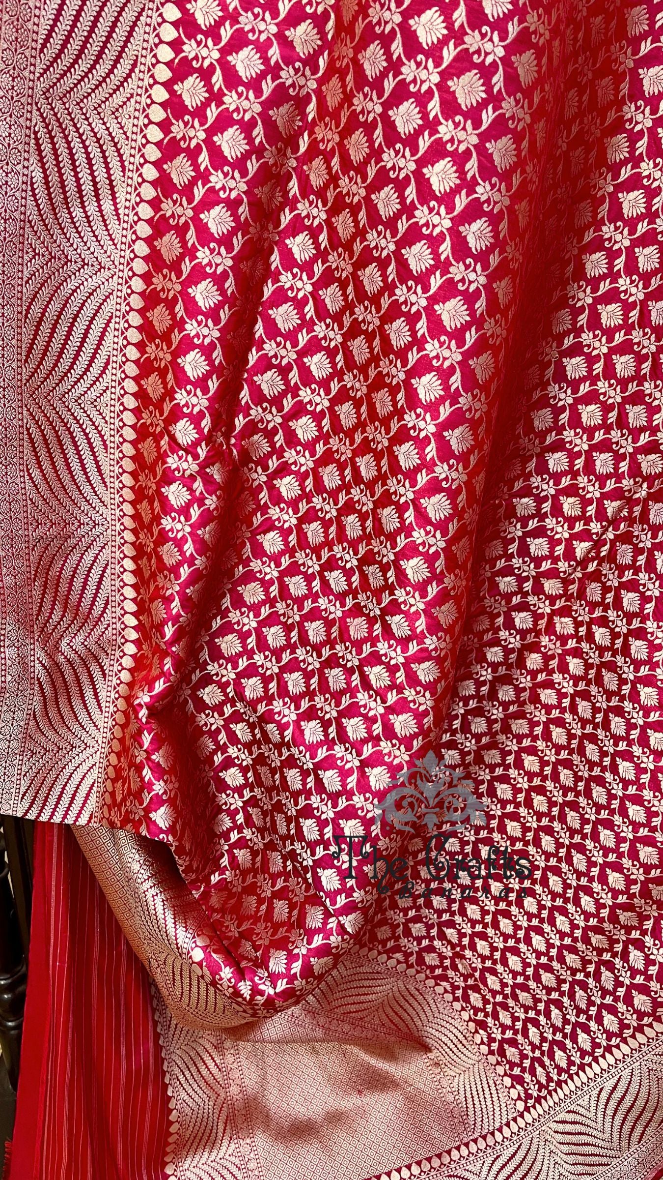 Pure Katan Silk Handloom Banarasi Saree - Jaal work