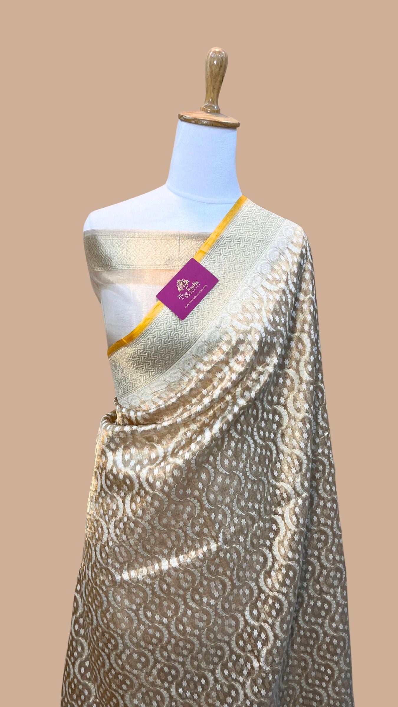 Pure Tissue Silk Handloom Banarasi Saree - Reshmi Zari