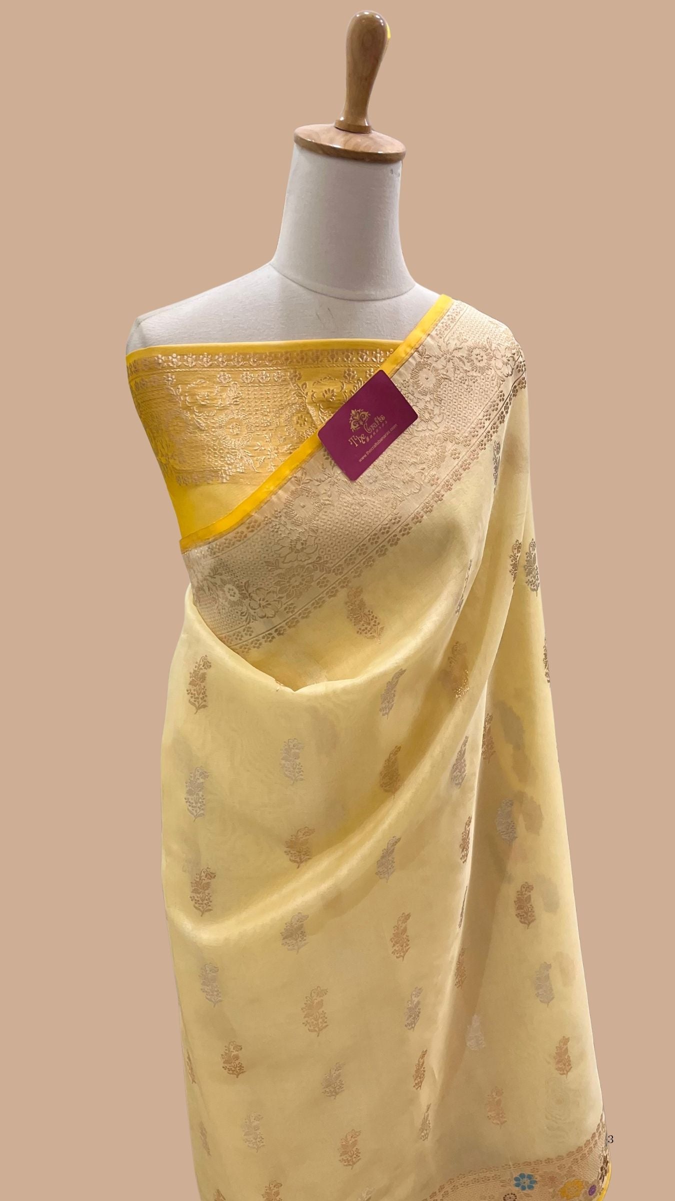 Pure Kora Silk Handloom Banarasi Saree - Kadhua Sona Rupa Bootis with Meenakari Border
