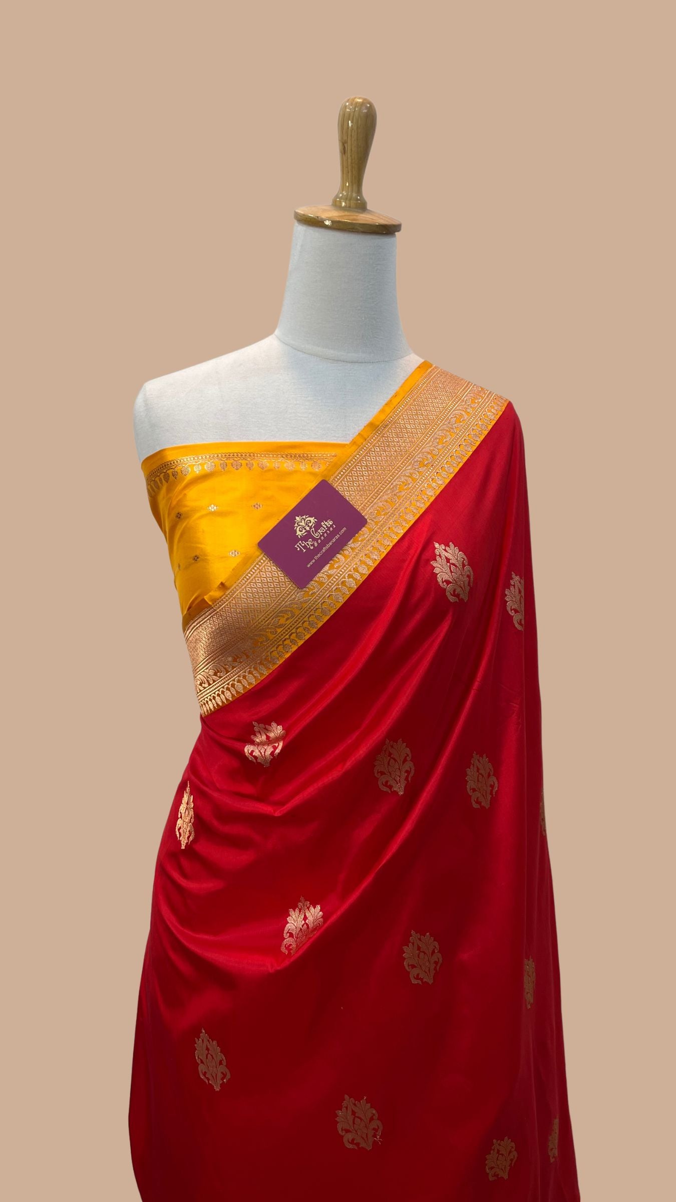 Pure Katan Silk Handloom Banarasi Saree - Kadhua Buti