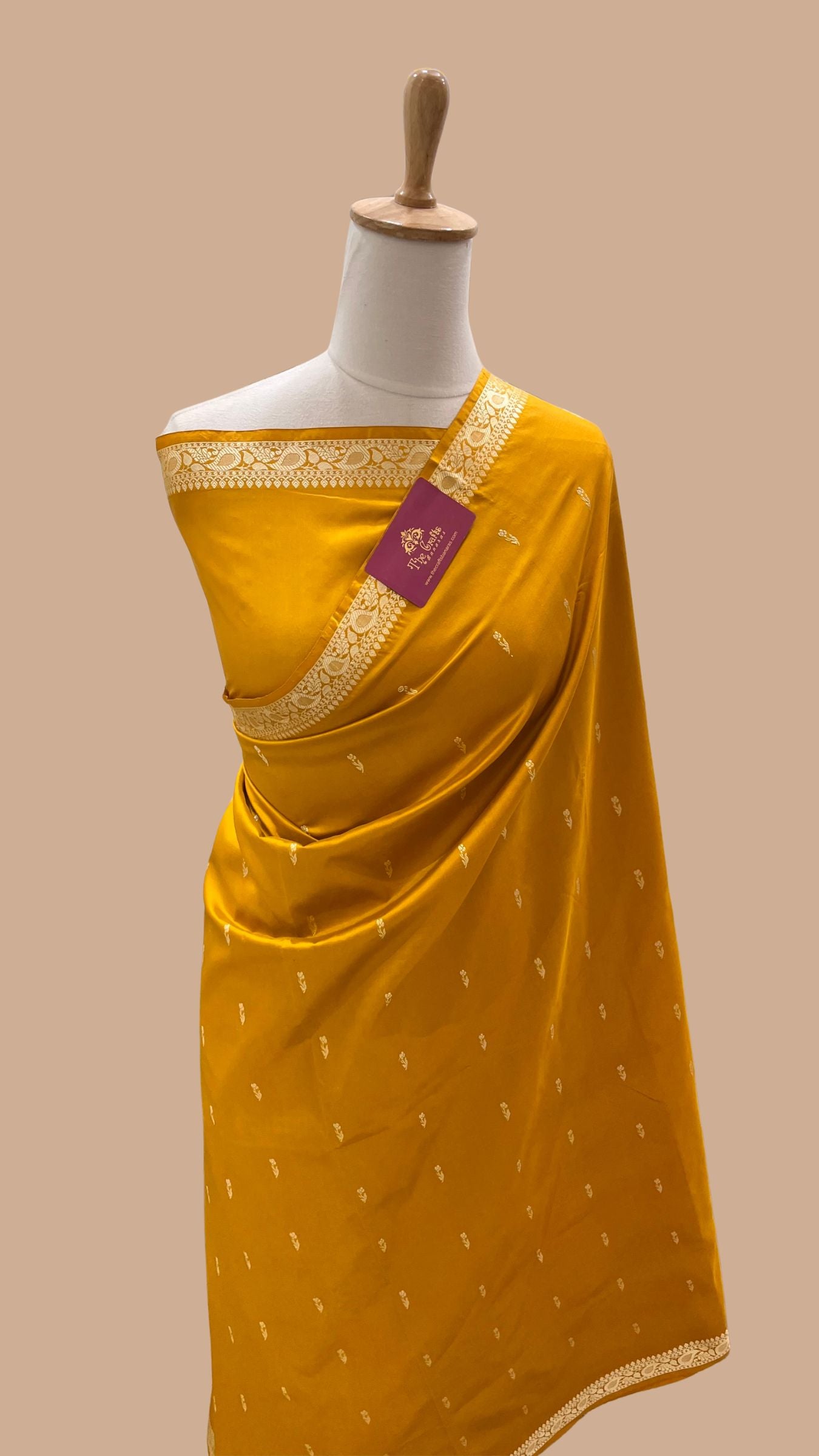 Pure Katan Silk Handloom Banarasi Saree - Resham Chunri Buti