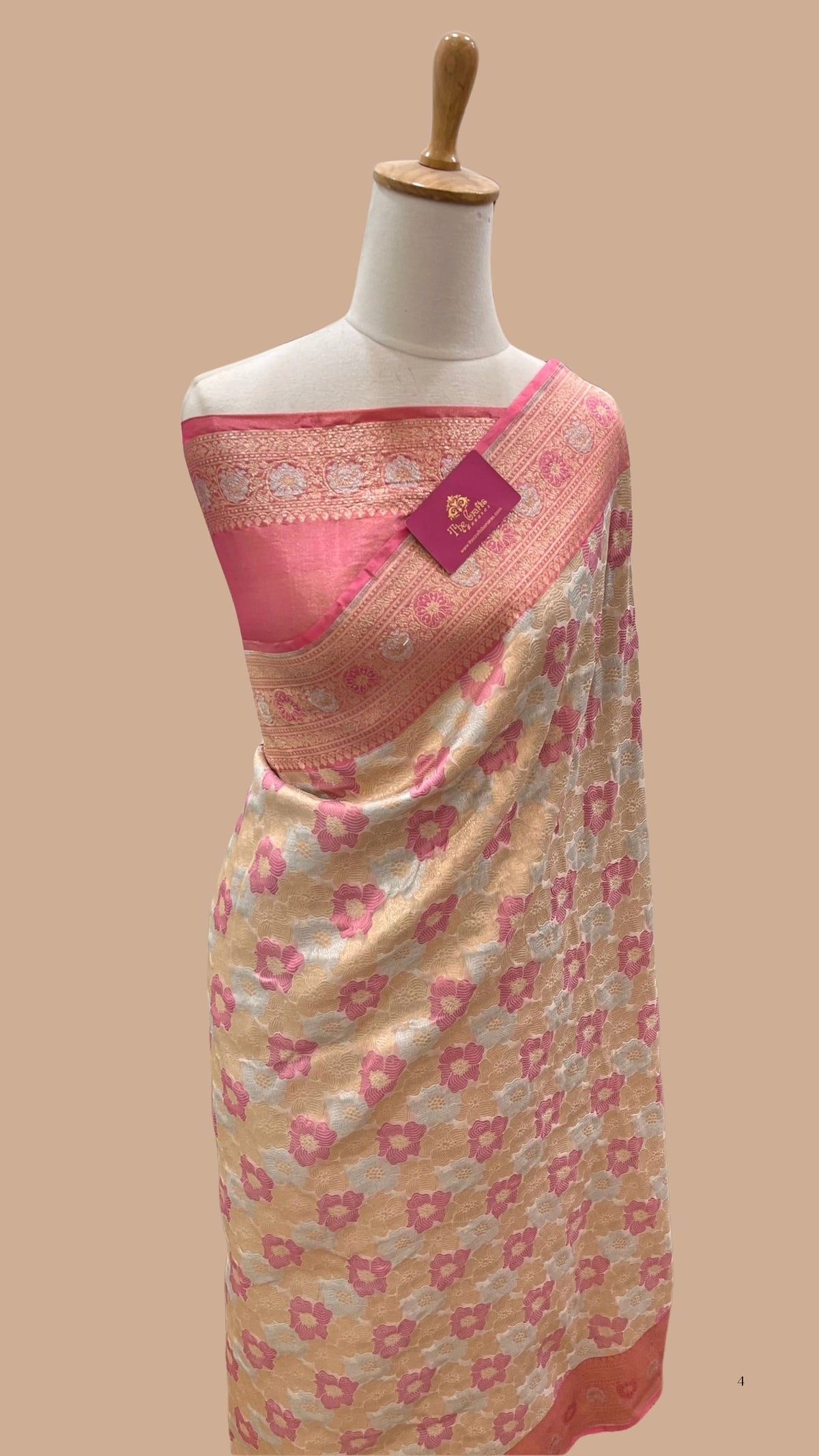 Pure Katan Silk Handloom Banarasi Saree - Tanchui Brocade Meena