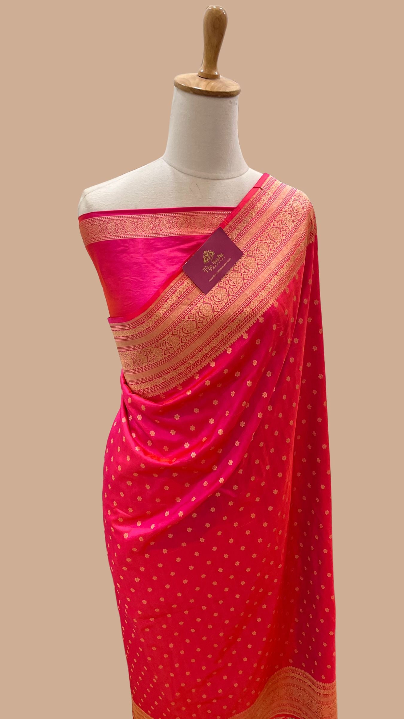 Pure Katan Silk Handloom Banarasi Saree - Motifs Work