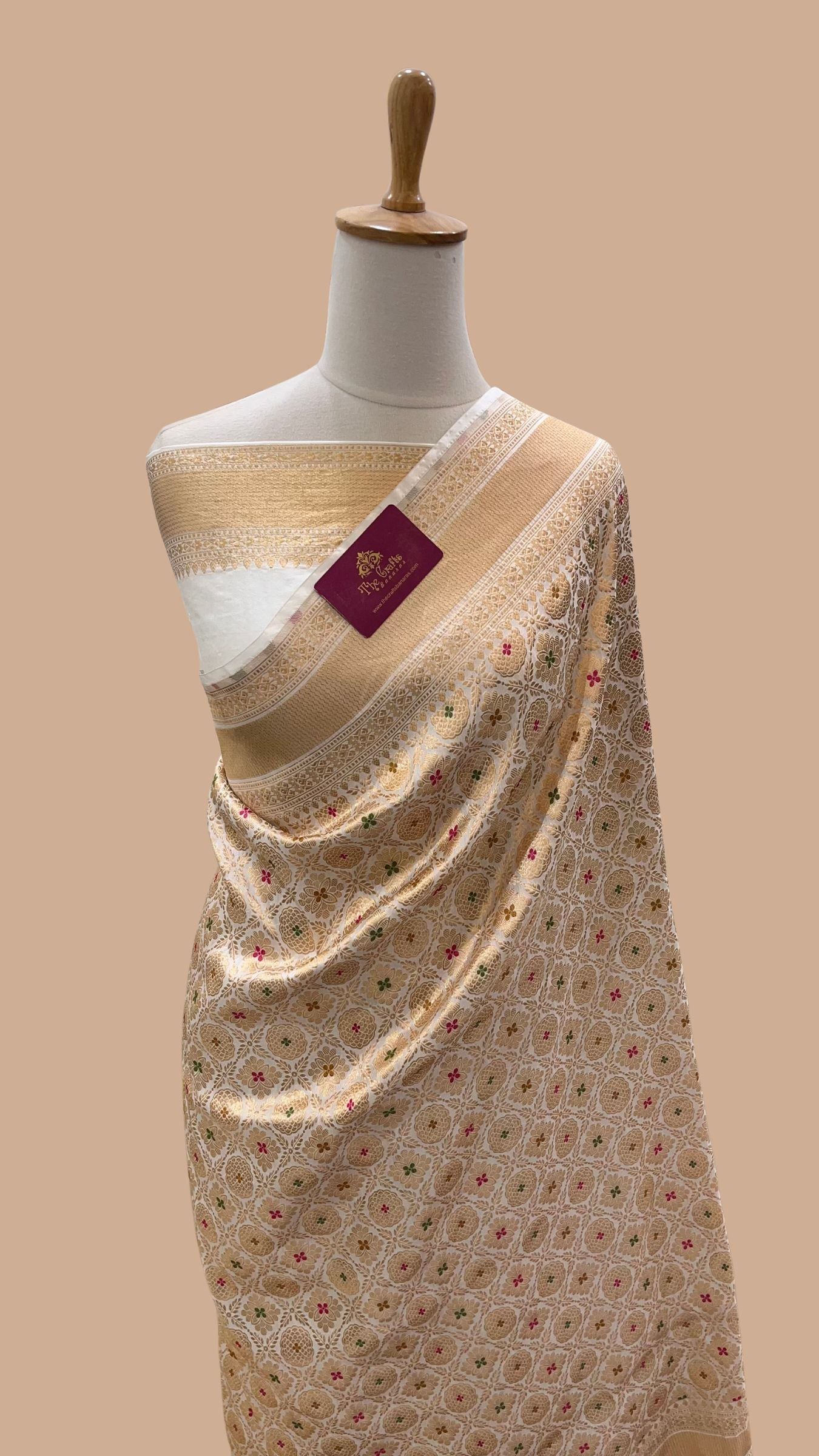 Pure Katan Silk Handloom Banarasi Saree - Tanchui Brocade Meena