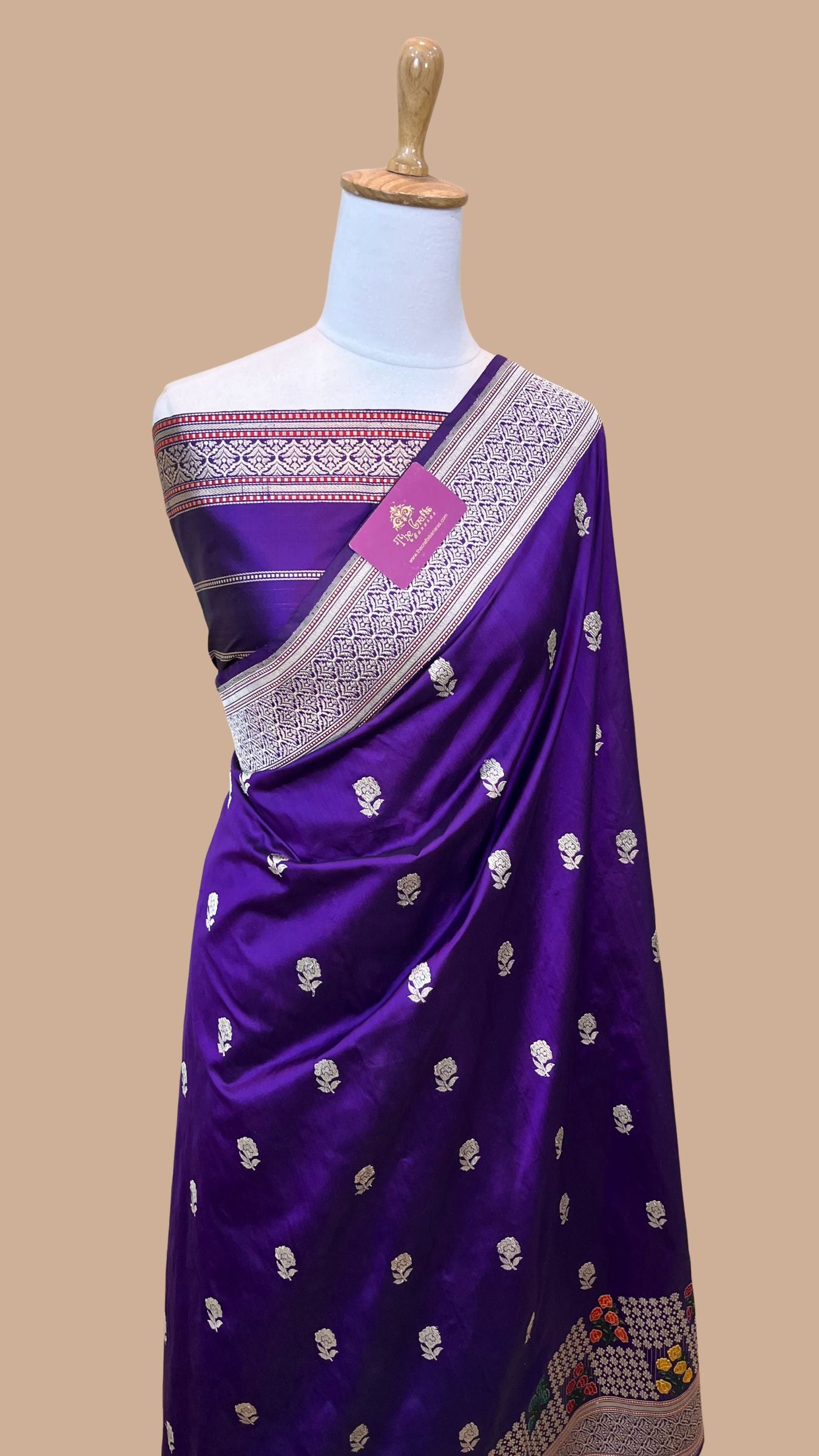 Pure Katan Silk Handloom Banarasi Saree - with kadhua meenakari motifs