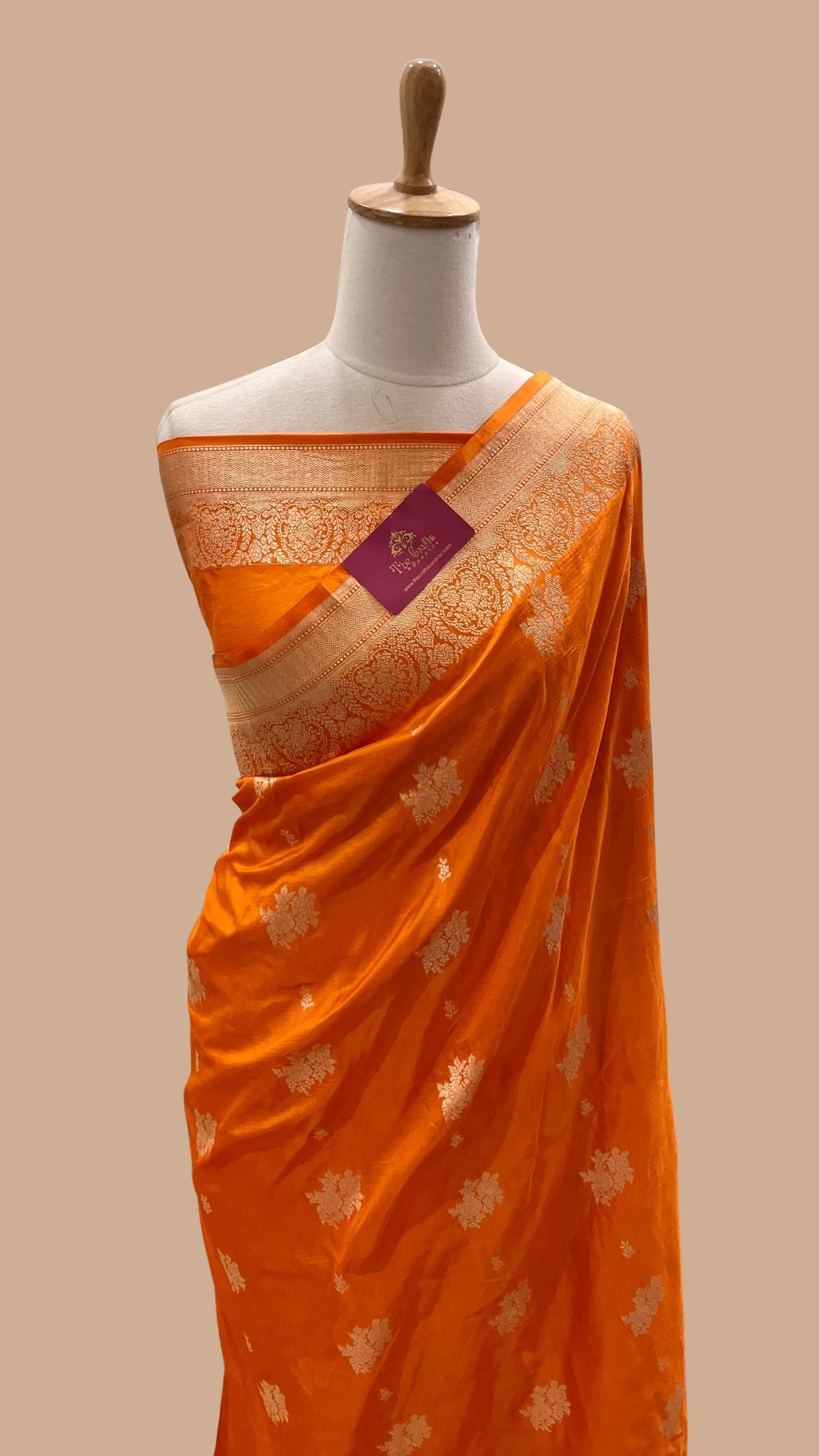 Pure Katan Silk Handloom Banarasi Saree - Jaal Work