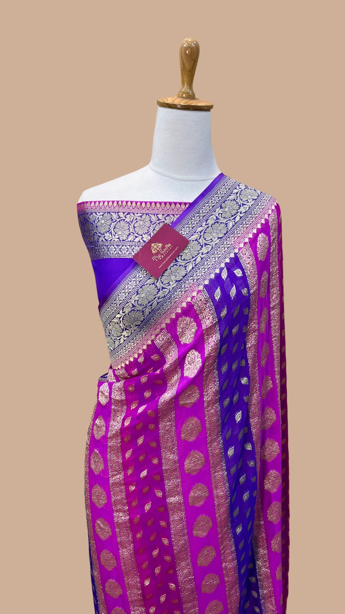 Khaddi Georgette Handloom Banarasi Saree - Water Zari