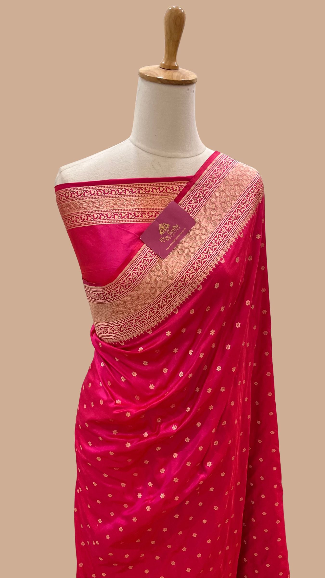 Pure Katan Silk Handloom Banarasi Saree - Motifs Work