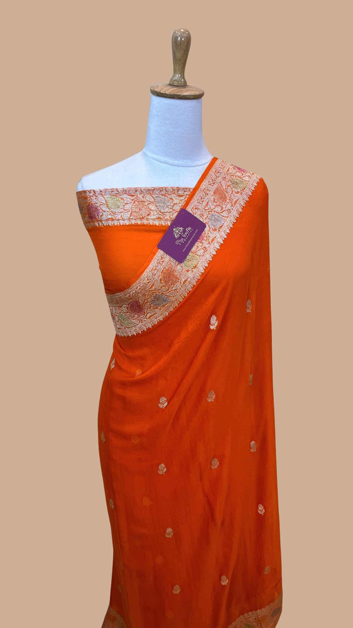 Pure Georgette Handloom Banarasi Saree - Silver Zari
