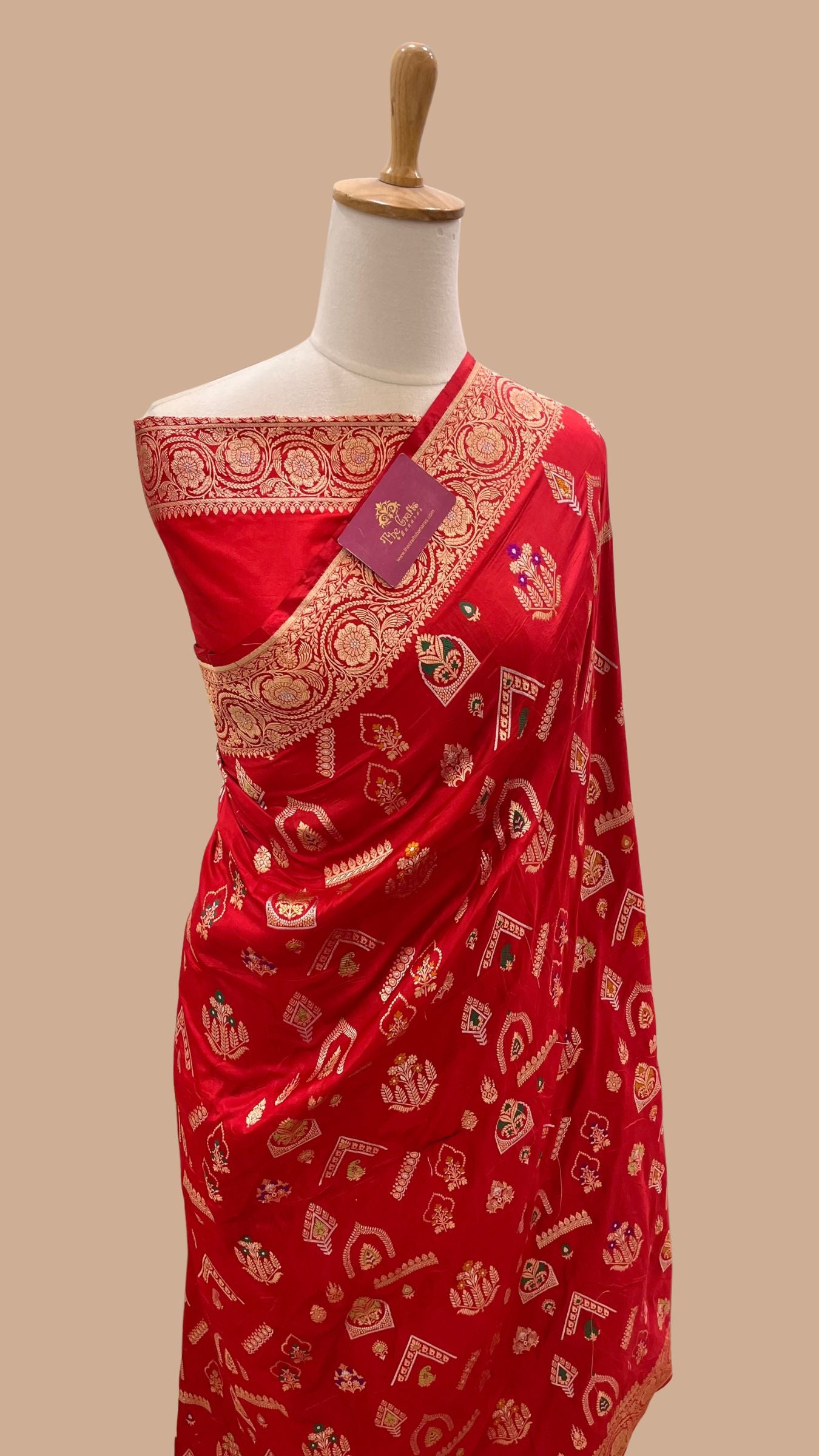 Pure Katan Silk Handloom Banarasi Saree - All over jaal work with meenakari