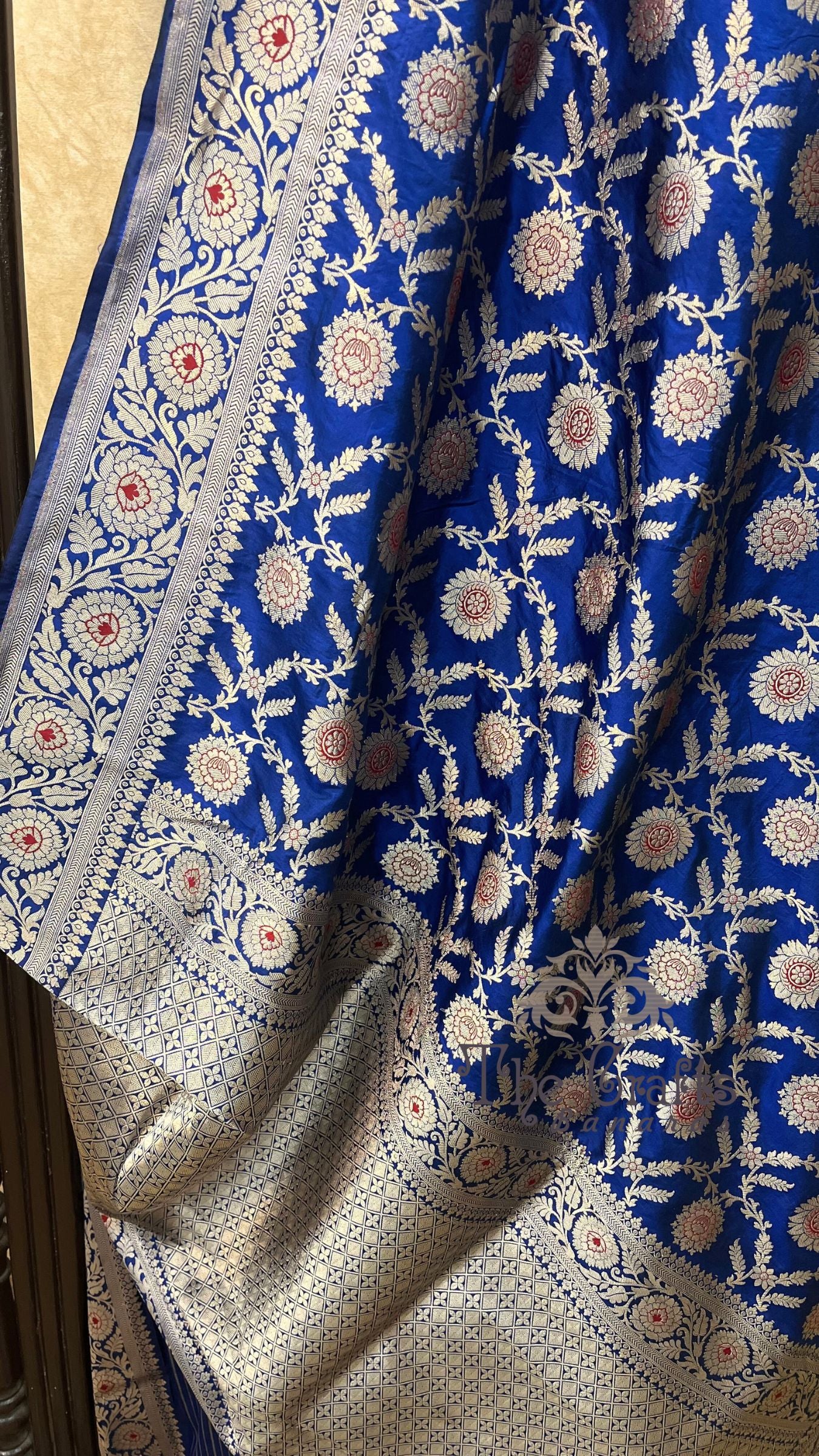 Pure Katan Silk Handloom Banarasi Saree - Jaal Work With Meenakari