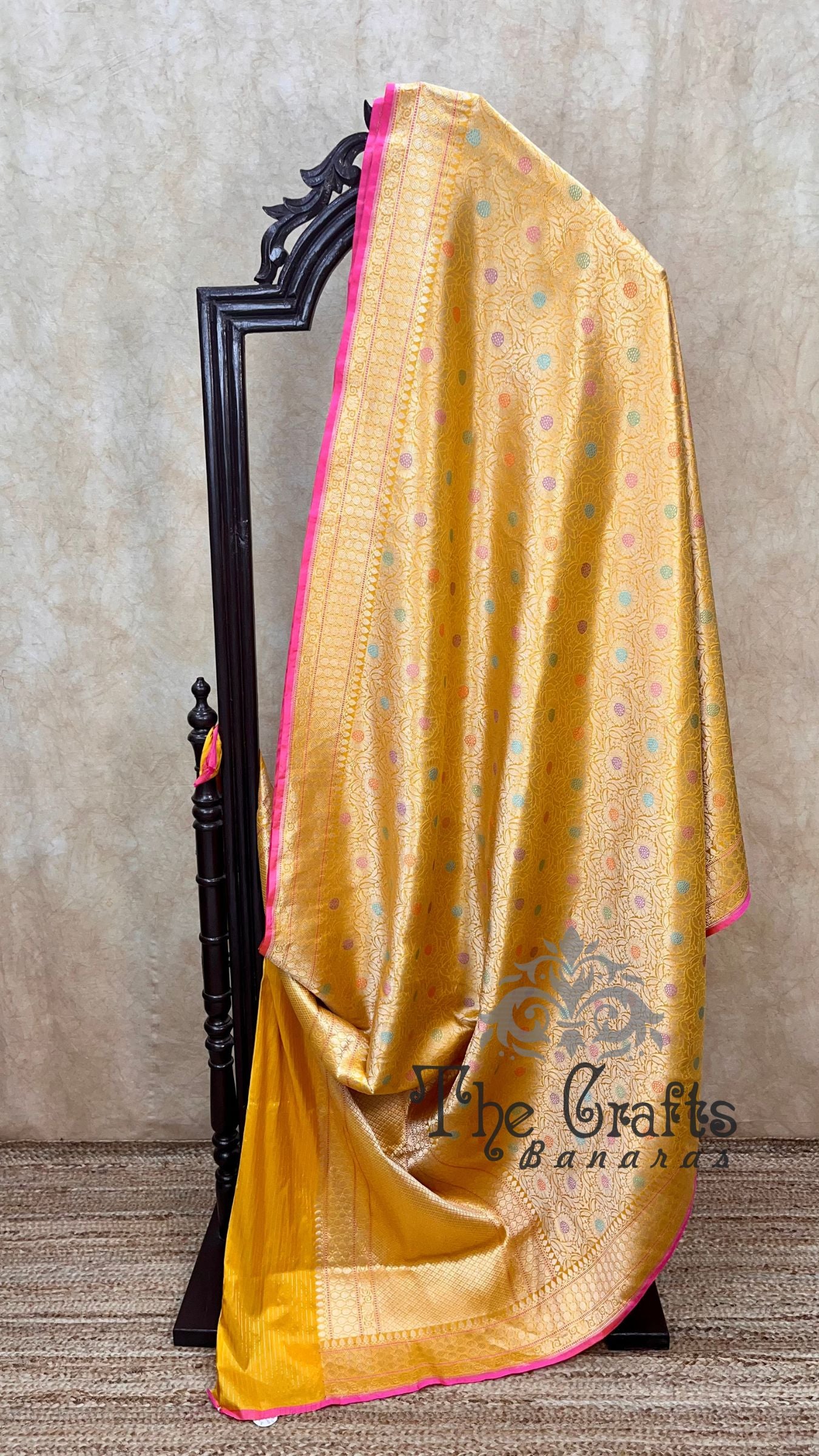 Pure Katan Silk Handloom Banarasi Saree - Kadhua Tanchui Brocade Meena