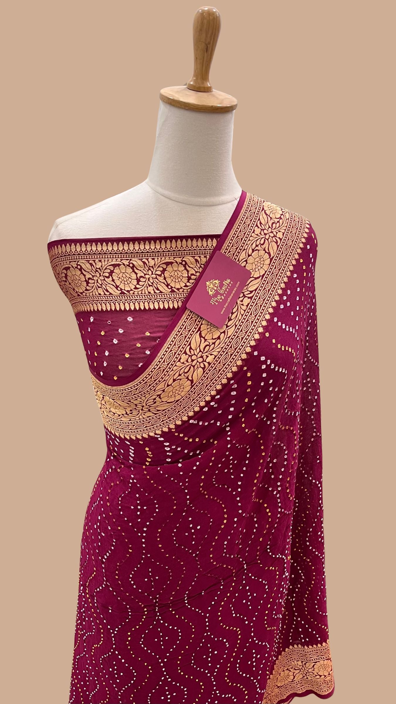 Pure Georgette Banarasi Handloom Bandhej Saree