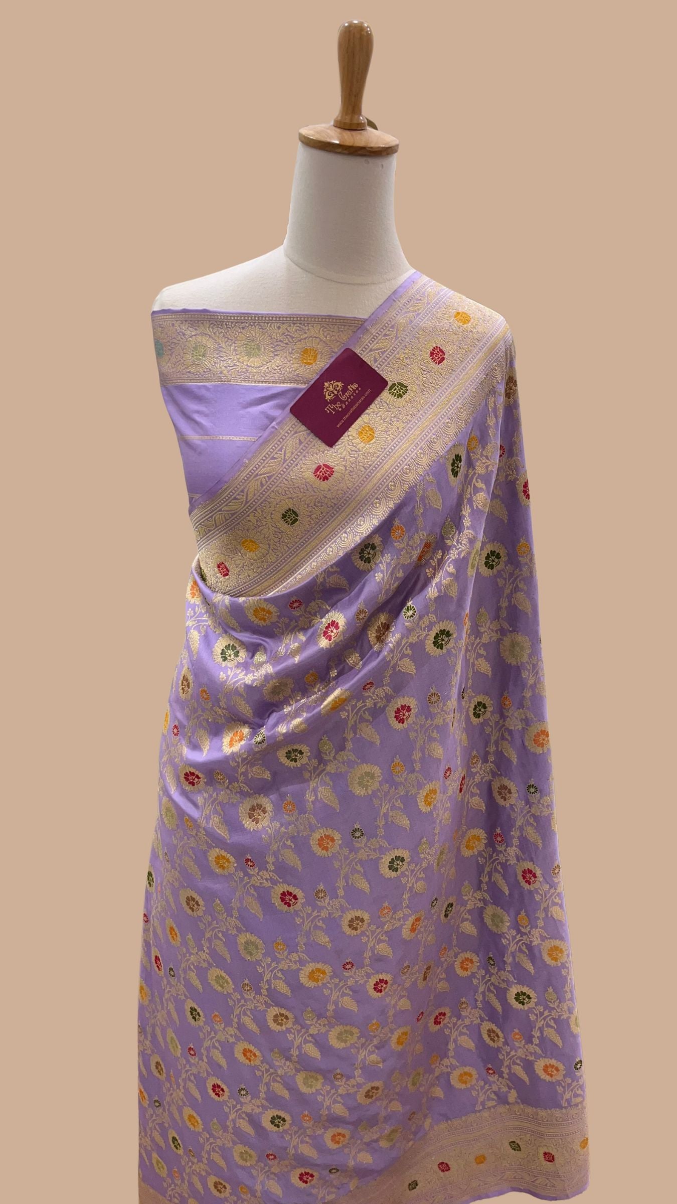 Pure Katan Silk Handloom Banarasi Saree - All Over Kadiyal Jaal Work