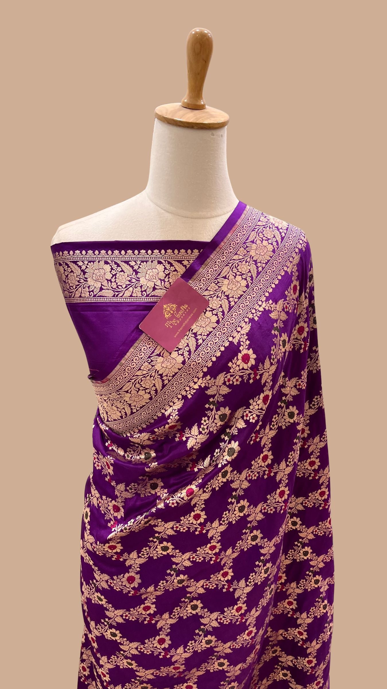Pure Katan Silk Handloom Banarasi Saree - Jaal With Meenakari