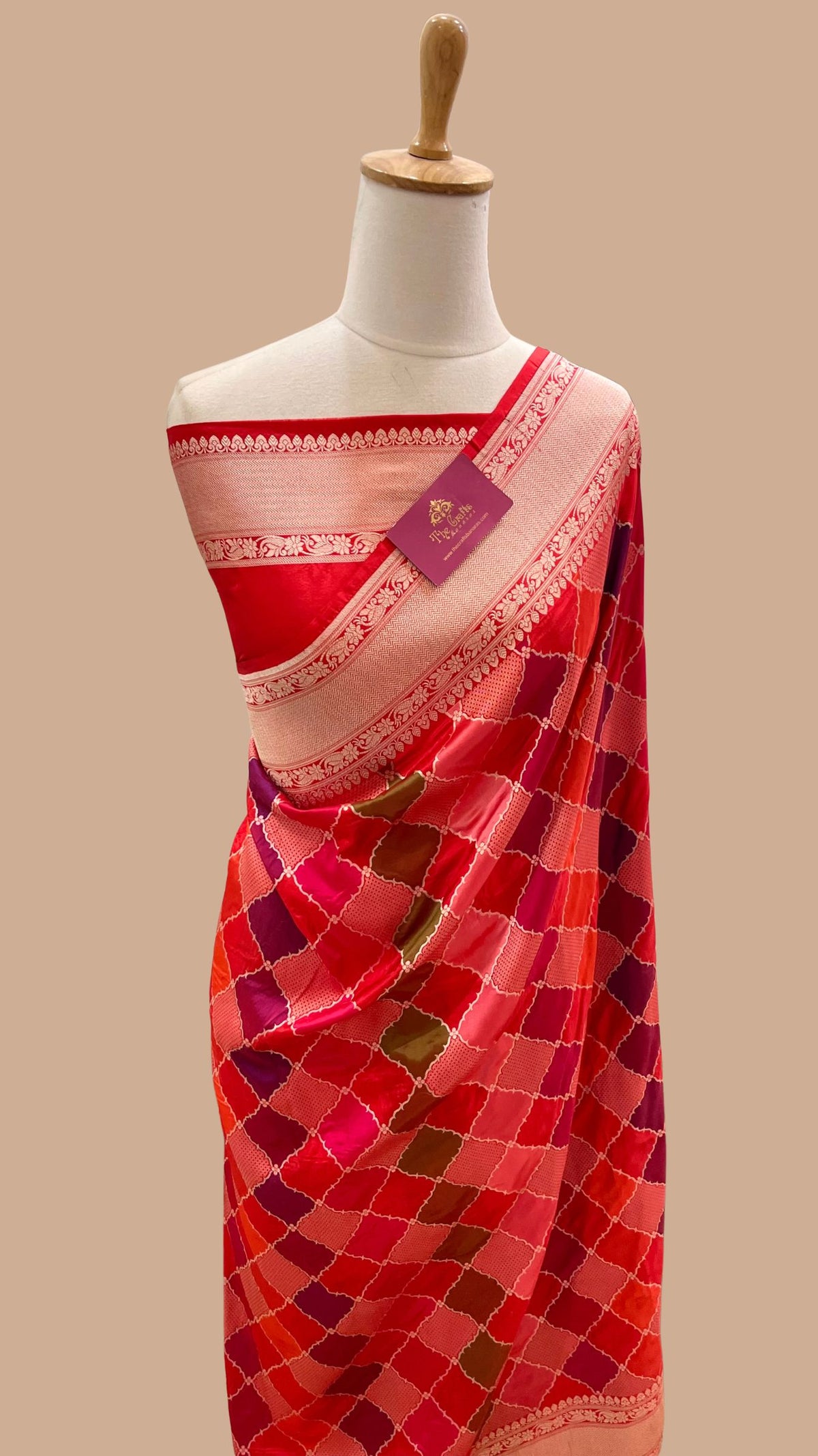 Rangkat Pure Katan Silk Handloom Banarasi Saree - Jaal Work
