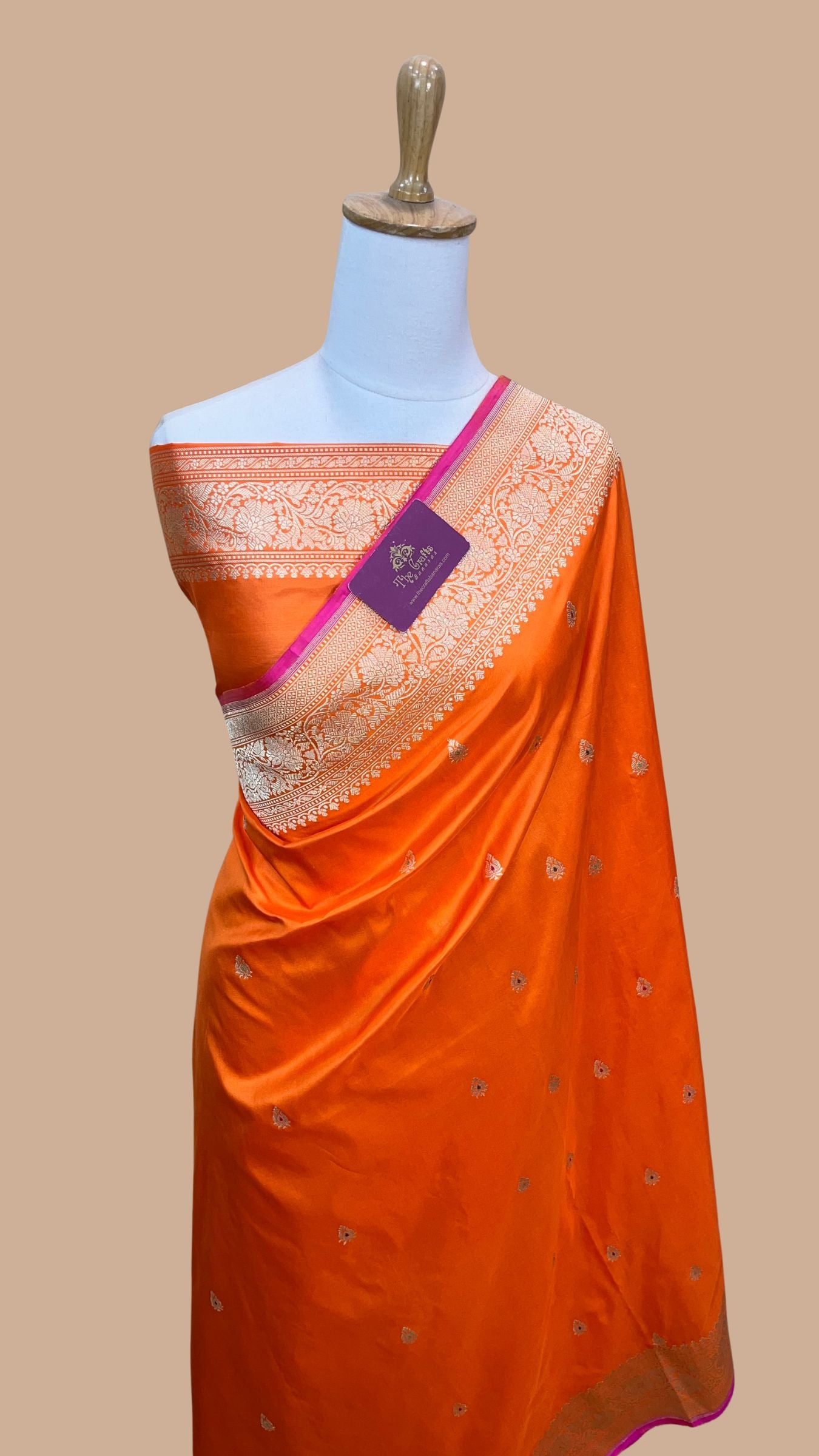 Pure Katan Silk Handloom Banarasi Saree - with sona rupa kadhua motifs