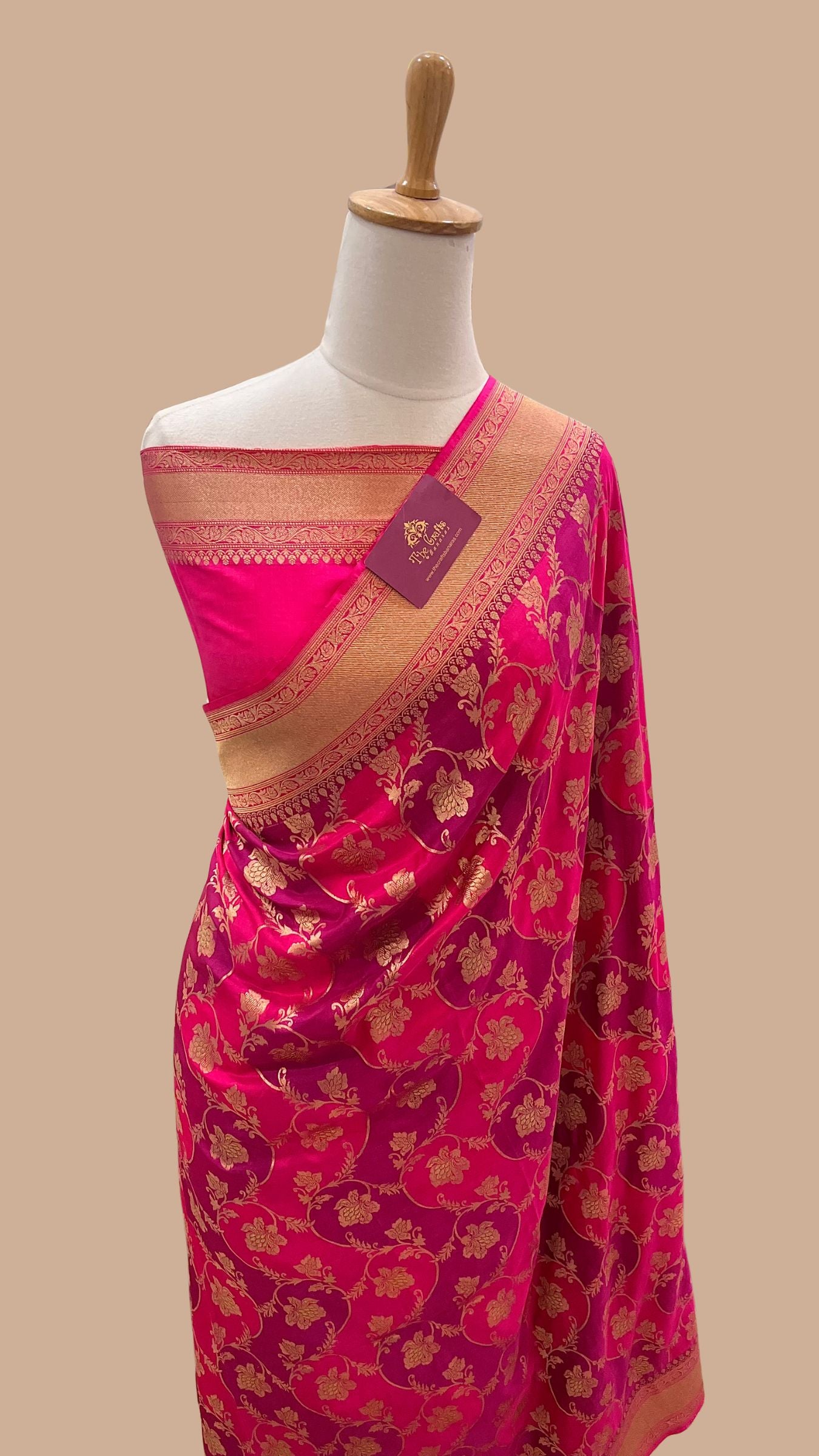 Rangkat Pure Katan Silk Handloom Banarasi Saree - Jaal Work With Meenakari
