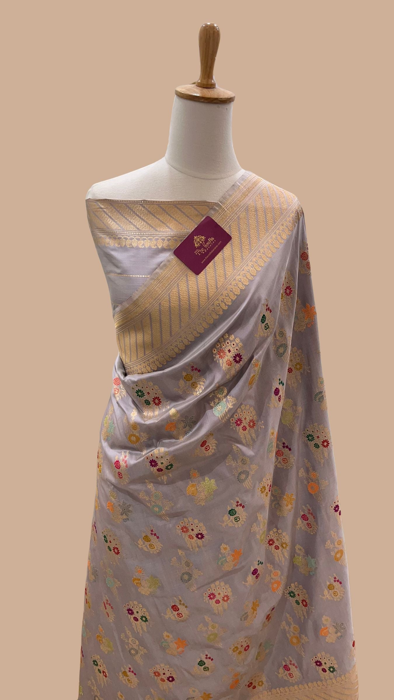 Pure Katan Silk Handloom Banarasi Saree - All Over Kadiyal Jaal Work