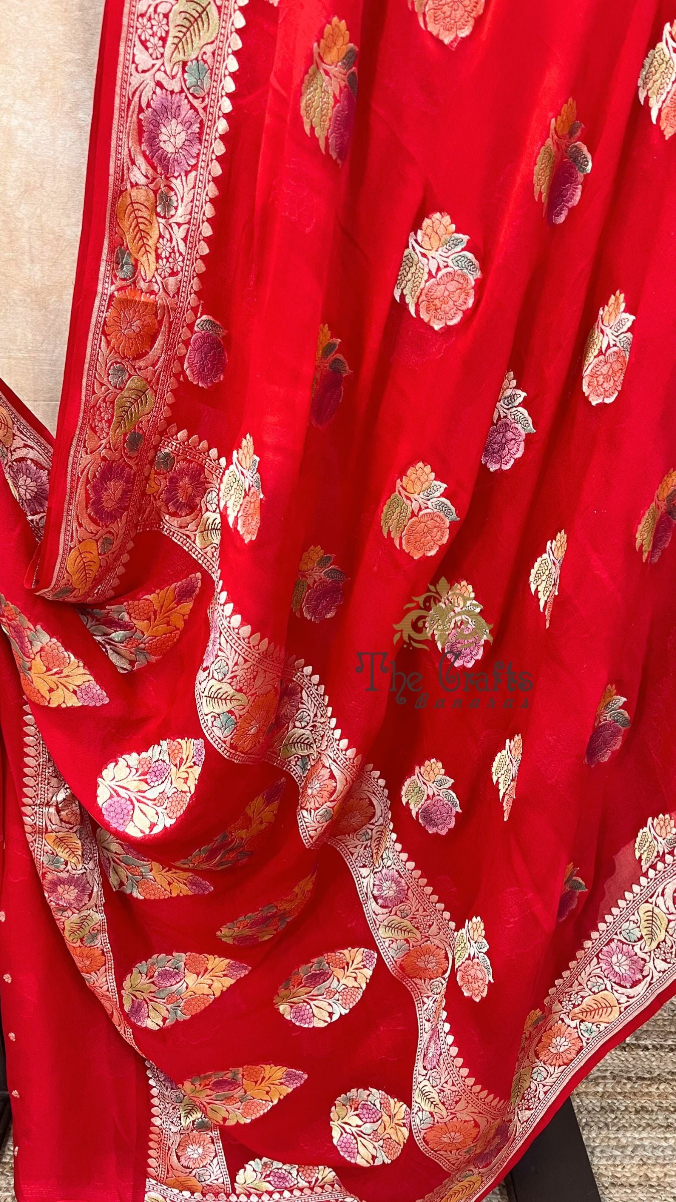 Khaddi Georgette Handloom Banarasi Saree - Water Zari
