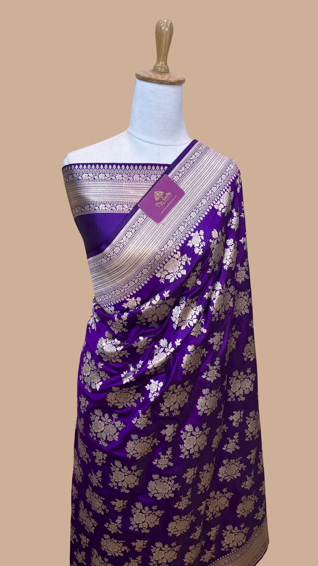 Pure Katan Silk Handloom Banarasi Saree - Jaal work