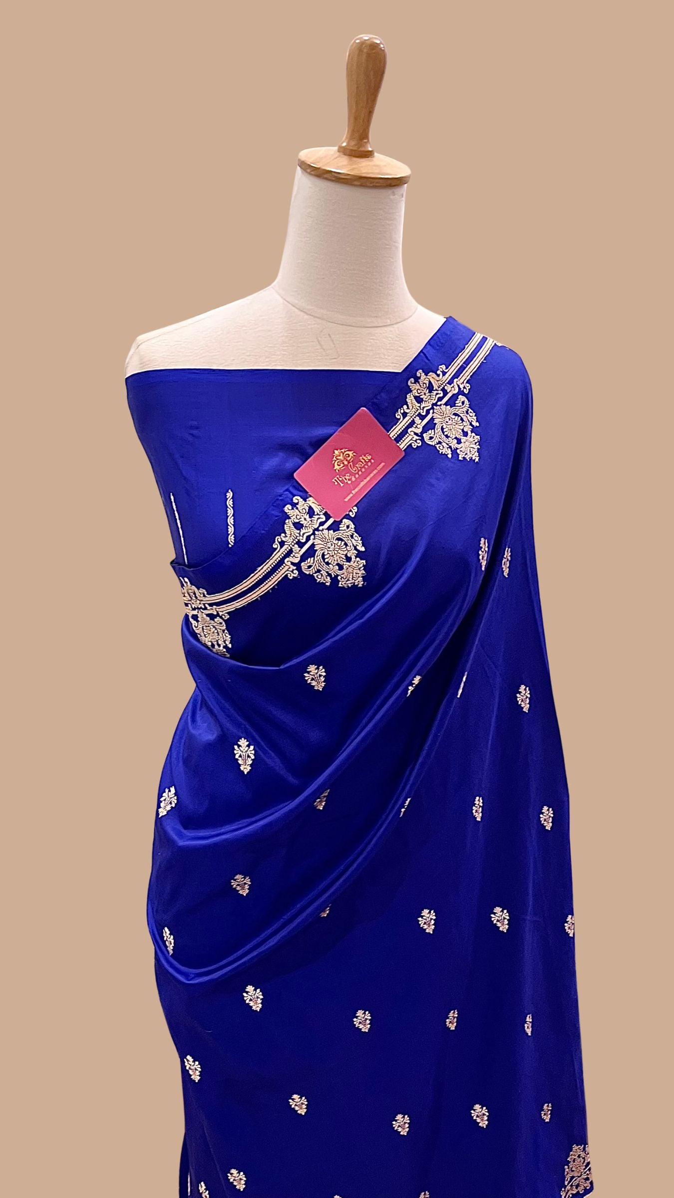 Pure Katan Silk Handloom Banarasi Saree - Kadhua Motifs