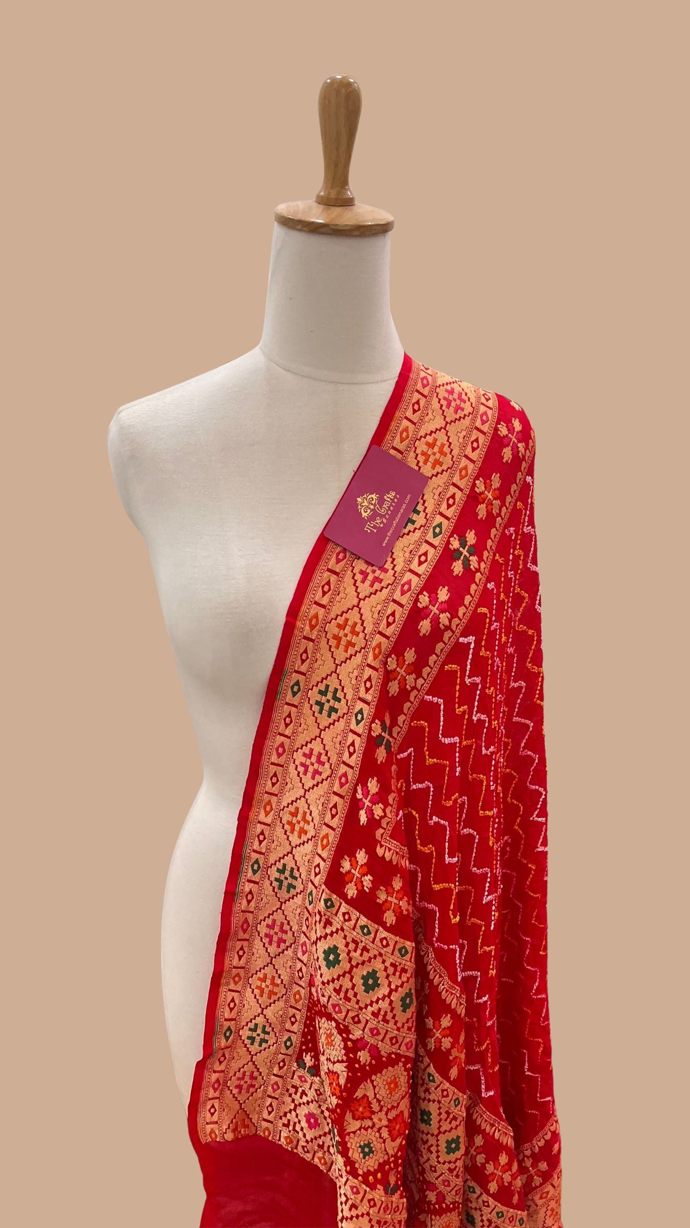 Khaddi Georgette Banarasi Handloom Bandhej Dupatta
