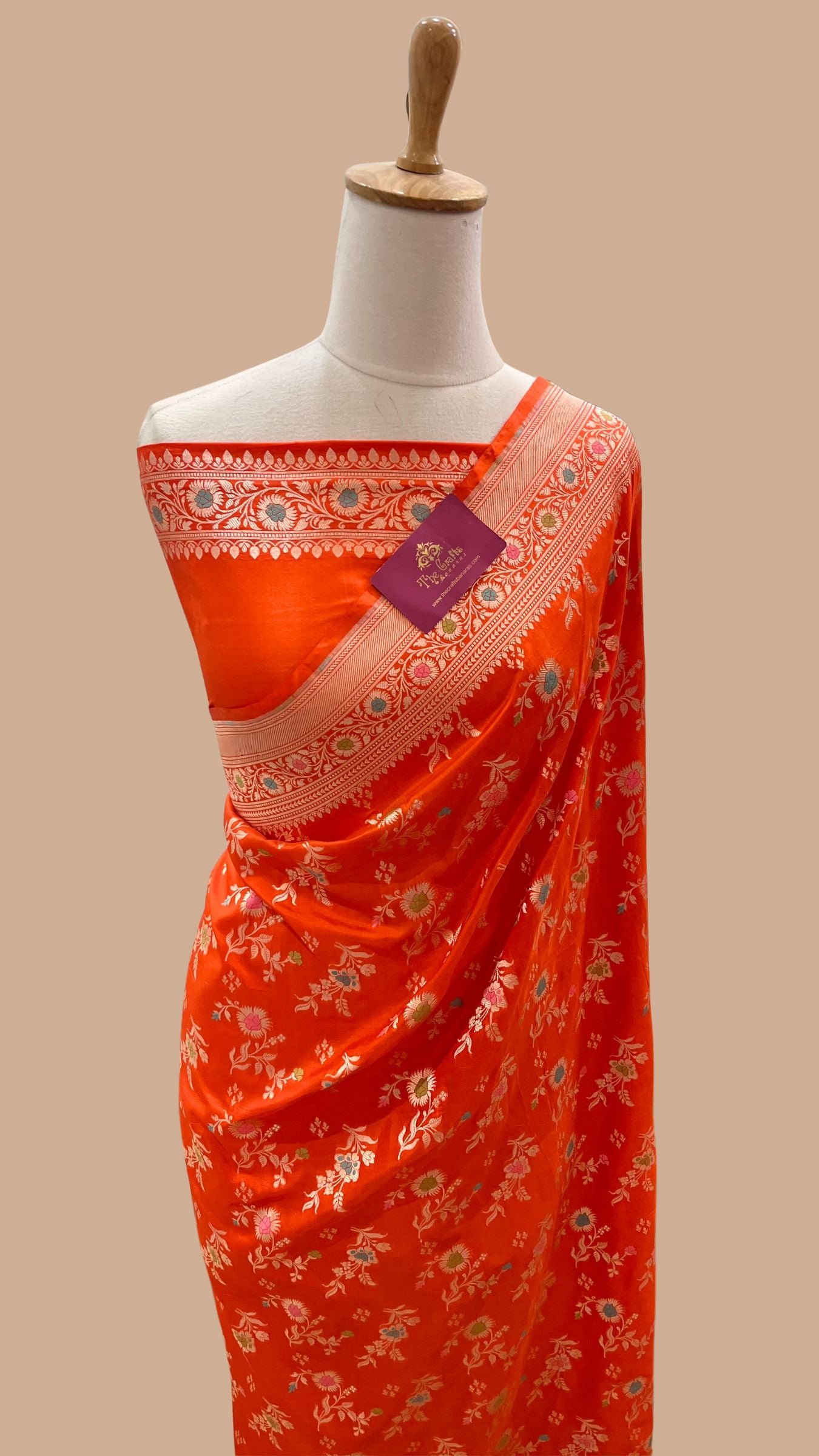Pure Katan Silk Handloom Banarasi Saree - Jaal Work with Meenakari