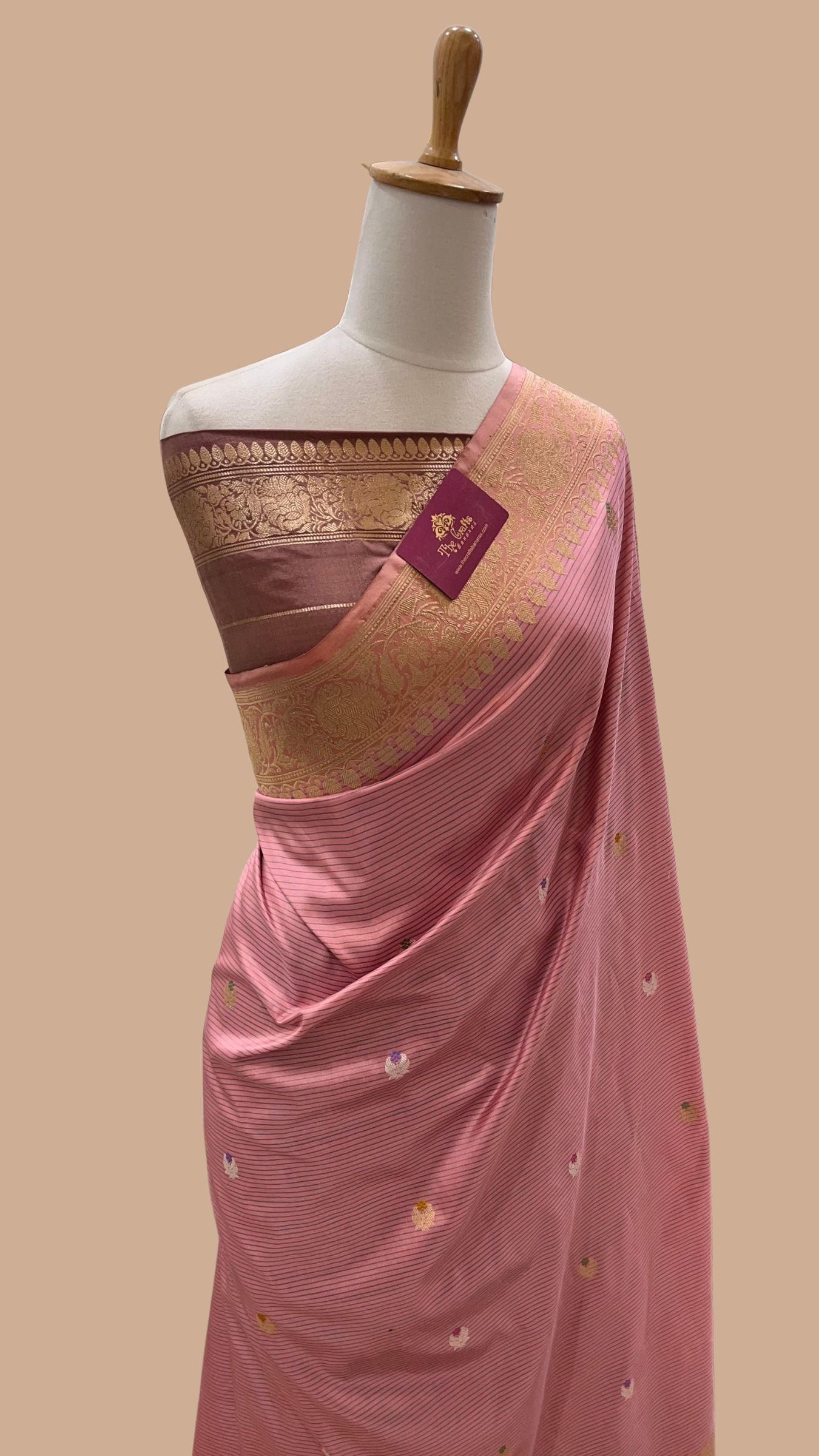 Pure Katan Silk Handloom Banarasi Saree - with kadhua meenakari motifs