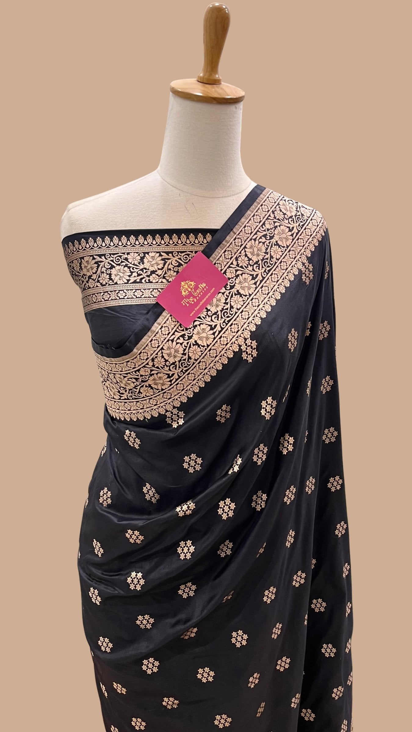 Pure Katan Silk Handloom Banarasi Saree - Motifs work