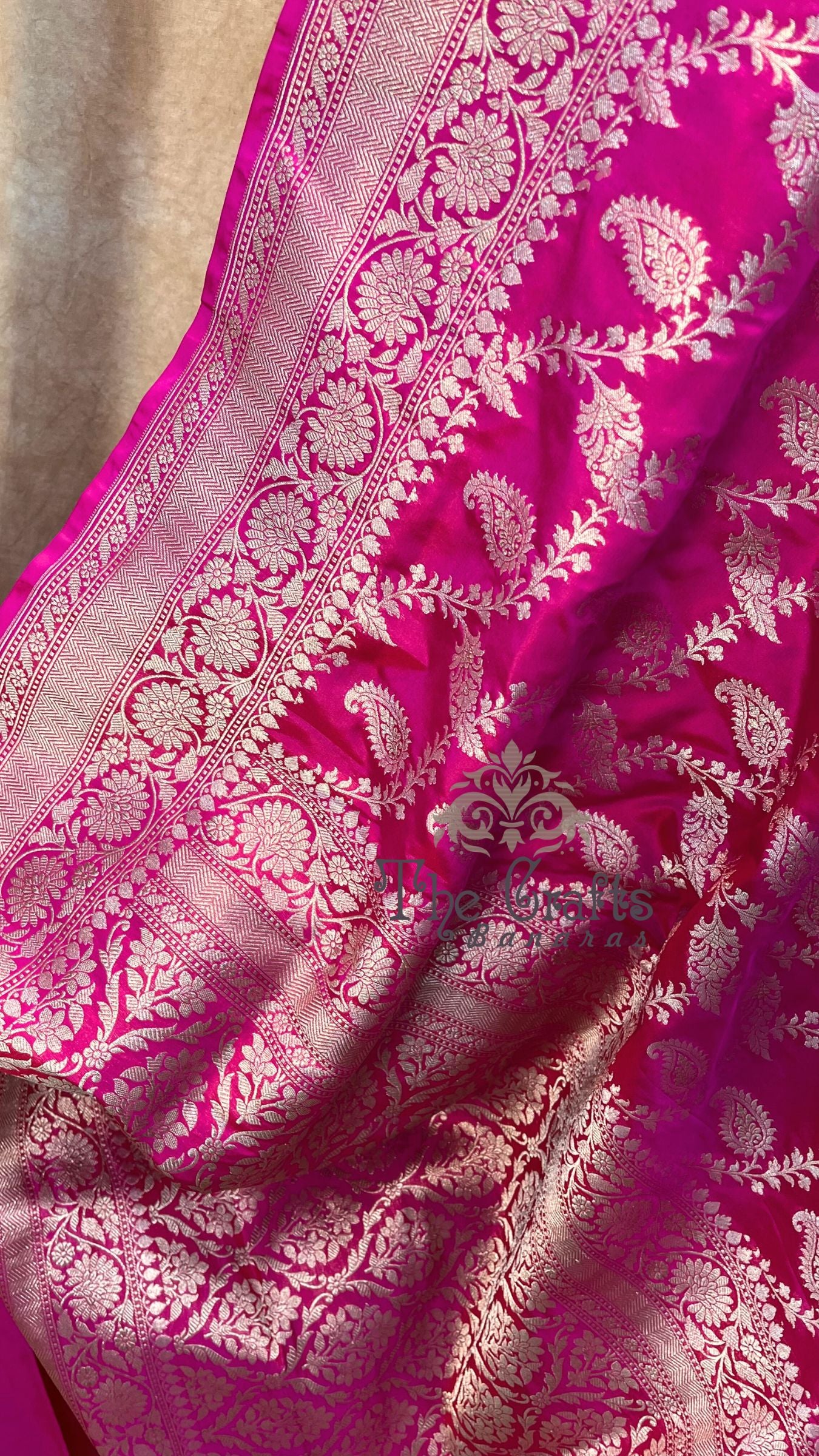 Pure Katan Silk Handloom Banarasi Saree - Jaal work