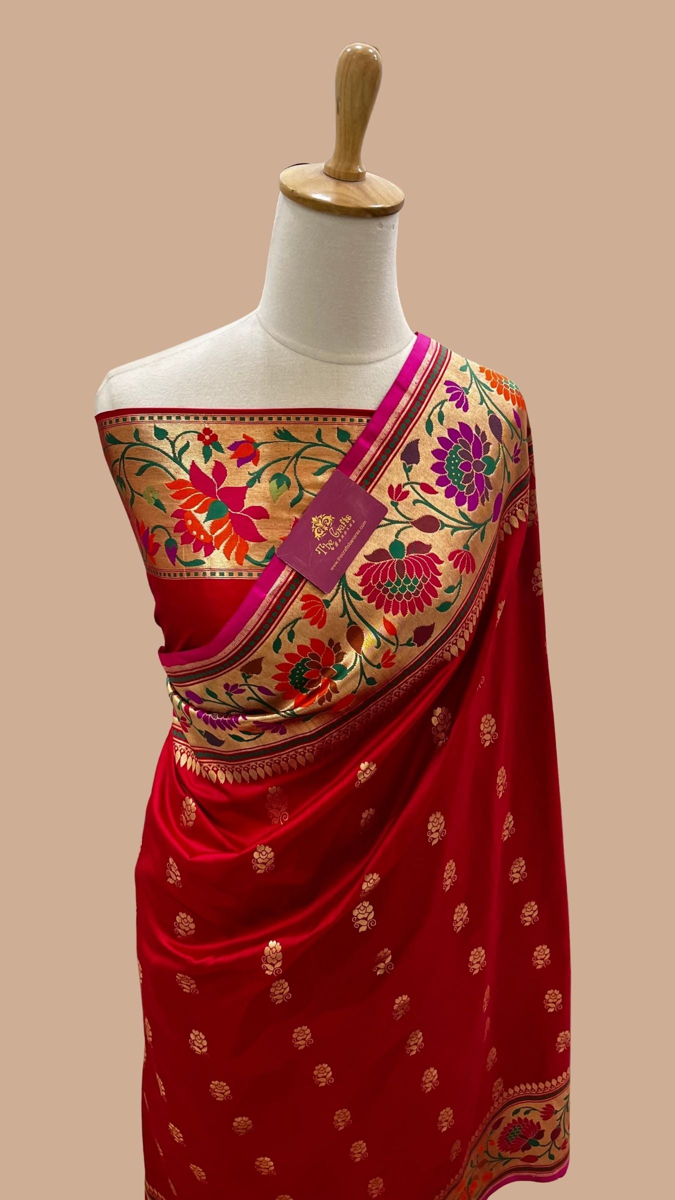 Pure Katan Silk Handloom Banarasi Saree - with kadhua meenakari motifs