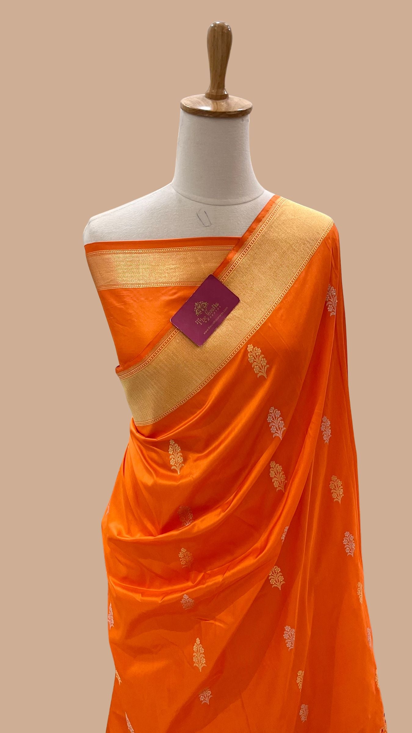 Pure Katan Silk Handloom Banarasi Saree - with kadhua meenakari motifs
