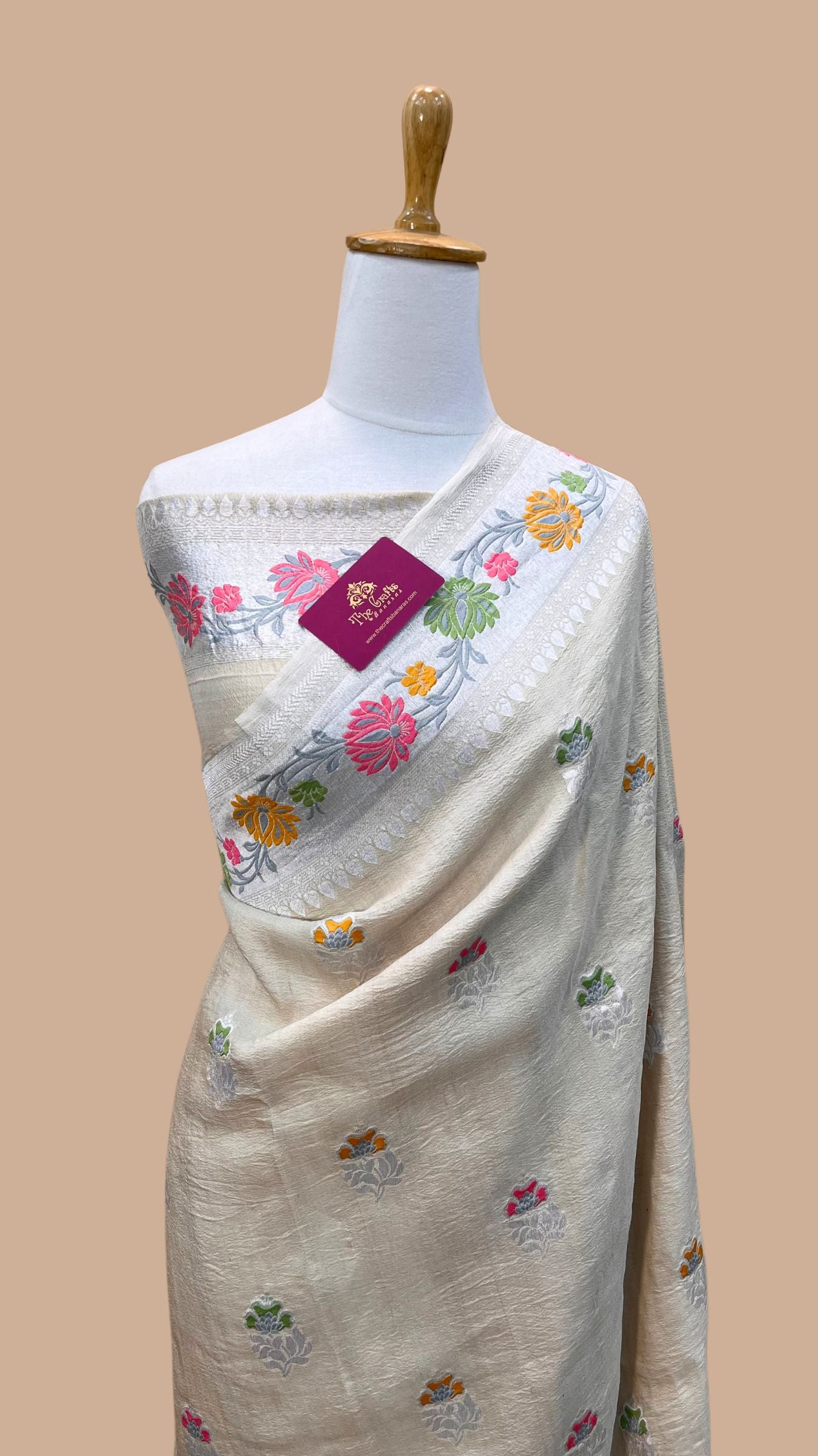 Tussar Georgette Handloom Banarasi Saree - Meenakari