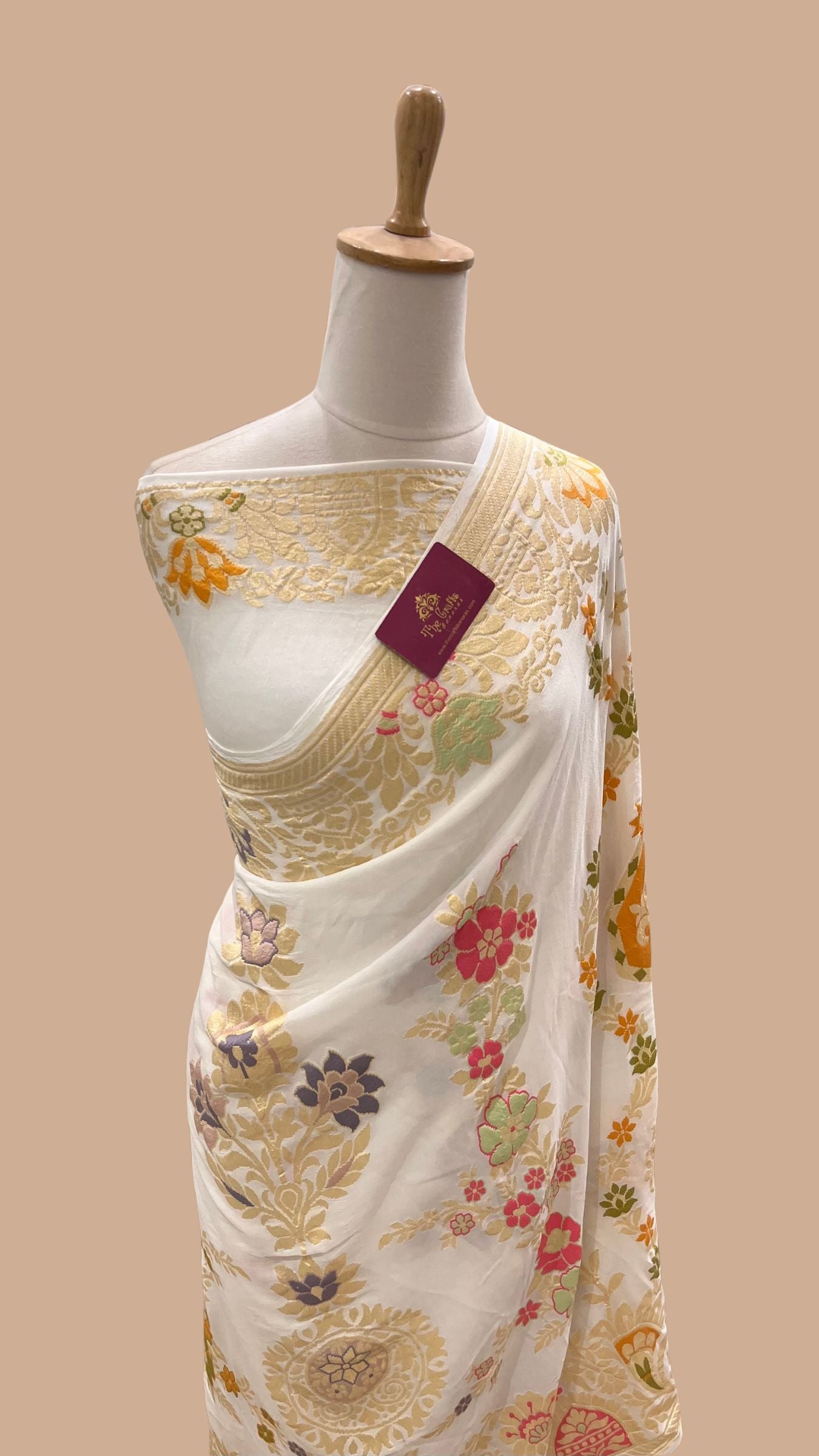 Khaddi Georgette Handloom Banarasi Saree - Jaal with Meenakari