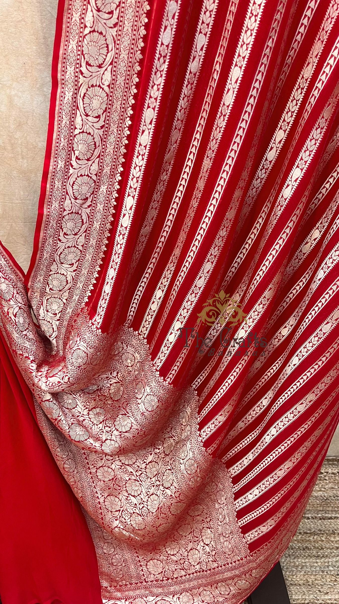 Khaddi Georgette Handloom Banarasi Saree - Water Zari